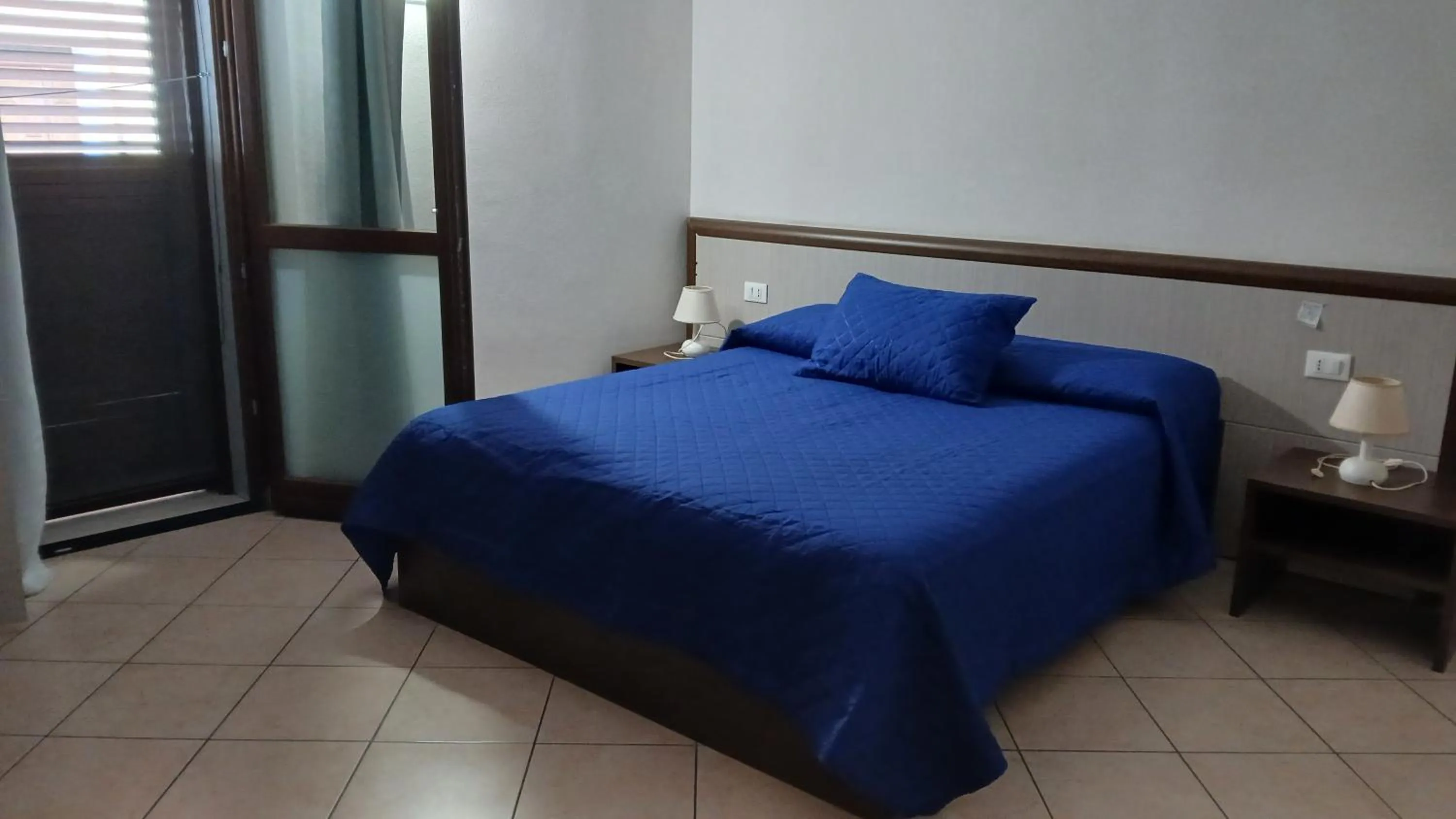 Bed in Domo - Guest-House Il Nespolo Fiorito