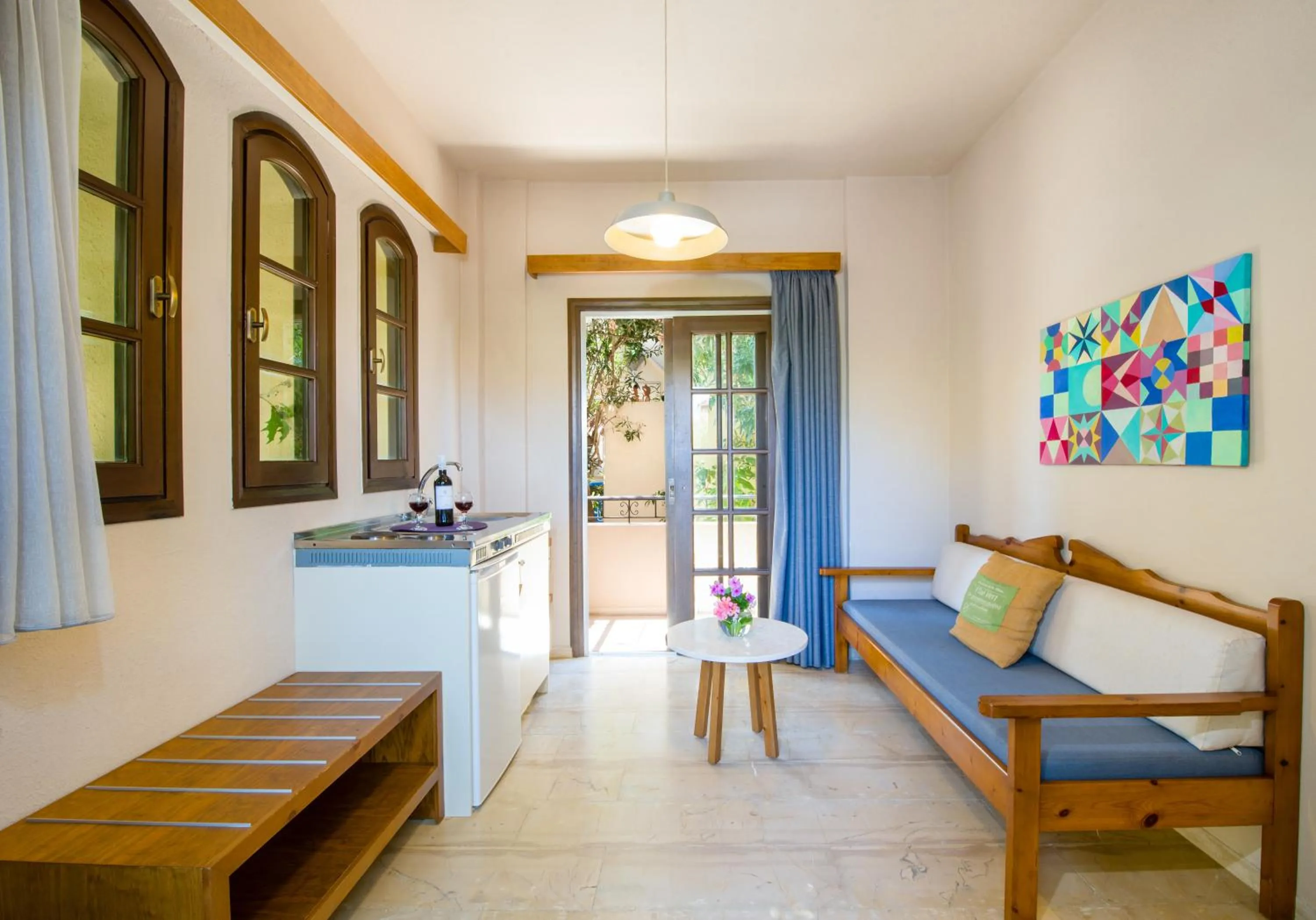 Kitchen or kitchenette in Evangelos Apartments