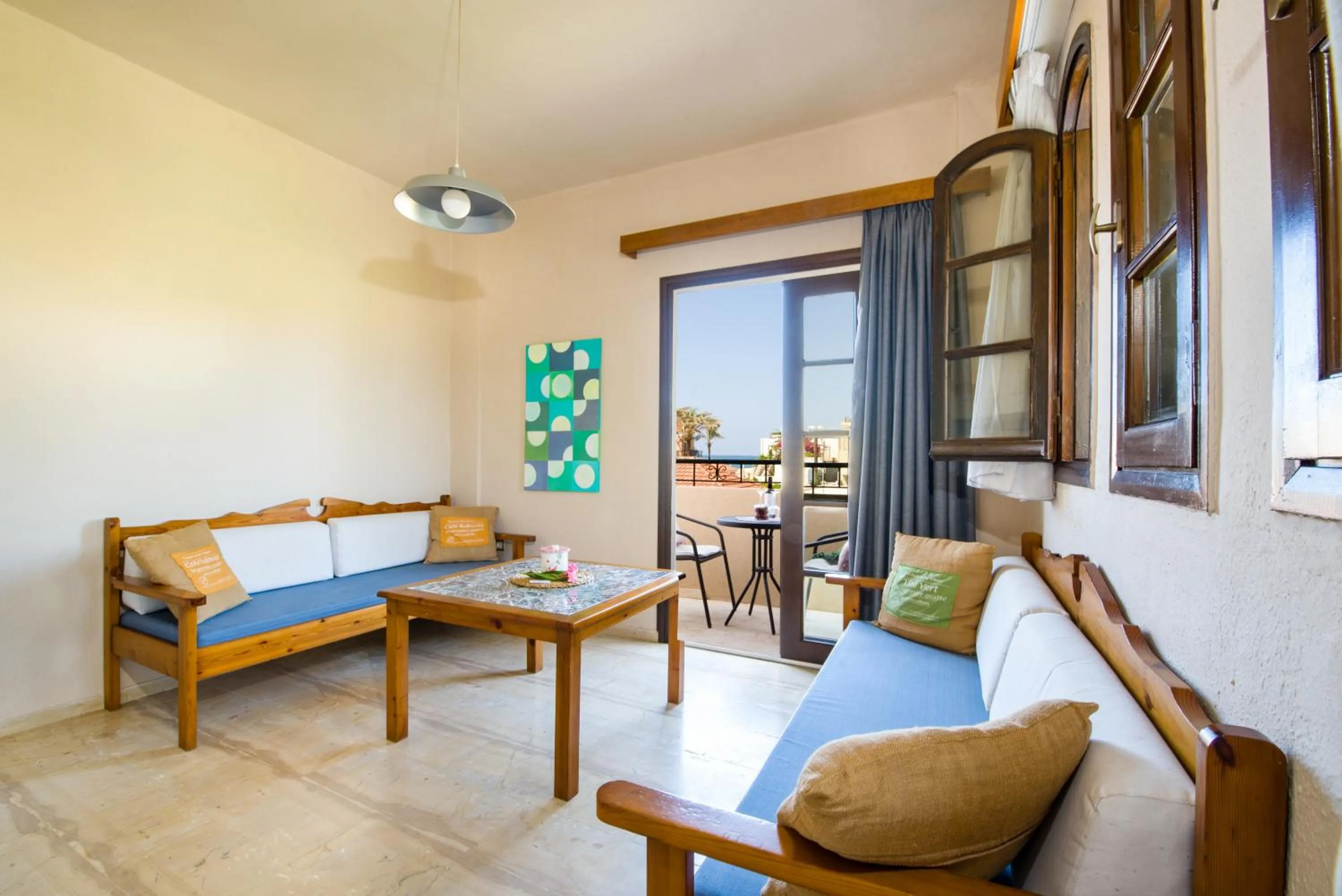 Living room in Evangelos Apartments