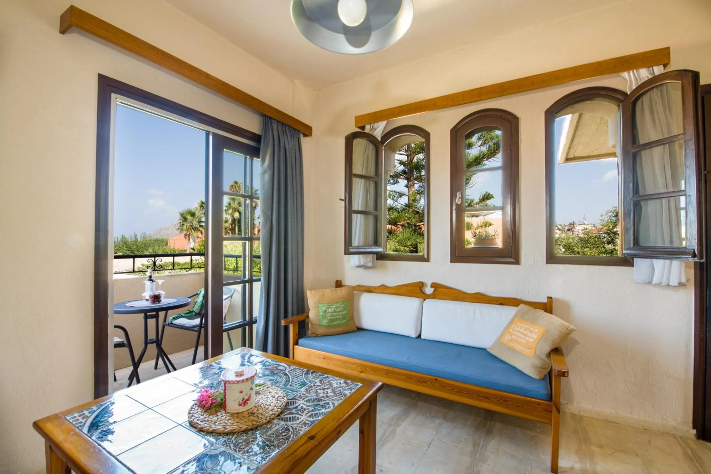 Kitchen or kitchenette in Evangelos Apartments