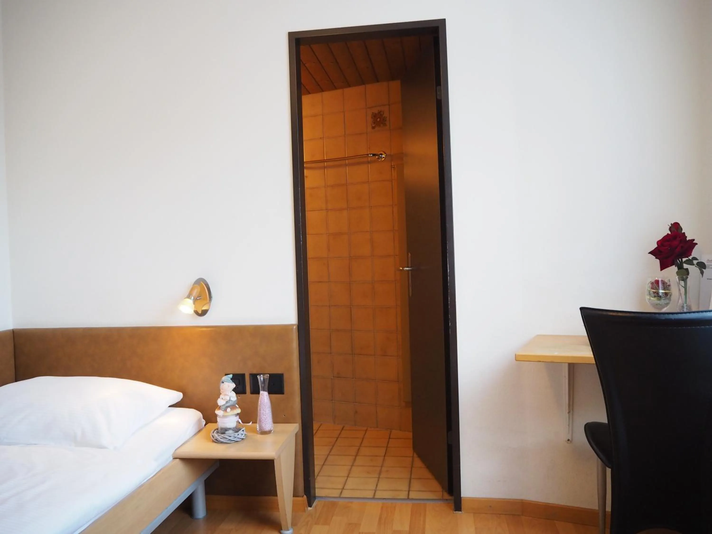 Bed in Hotel Stadthof Glarus