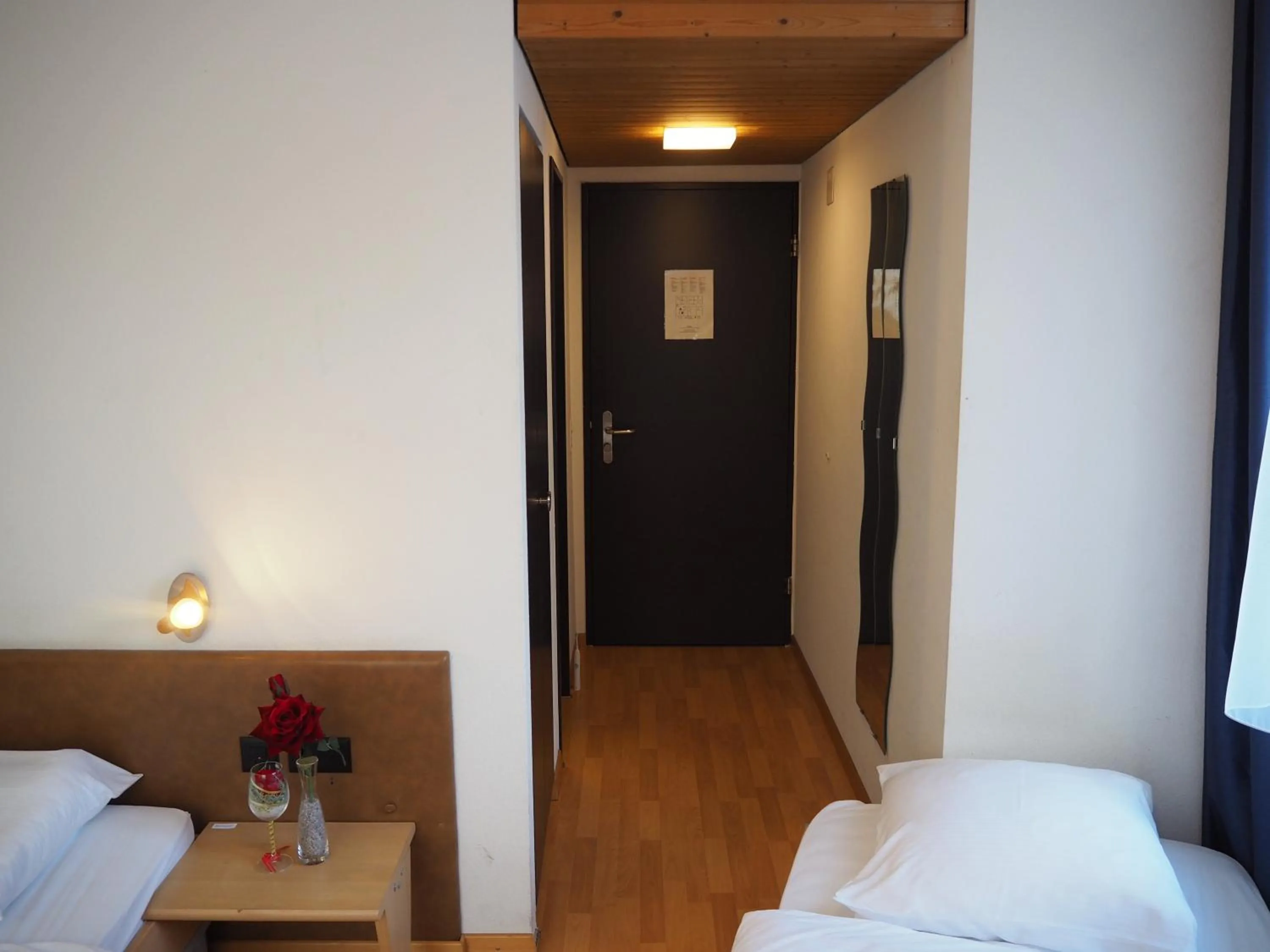 Bed in Hotel Stadthof Glarus