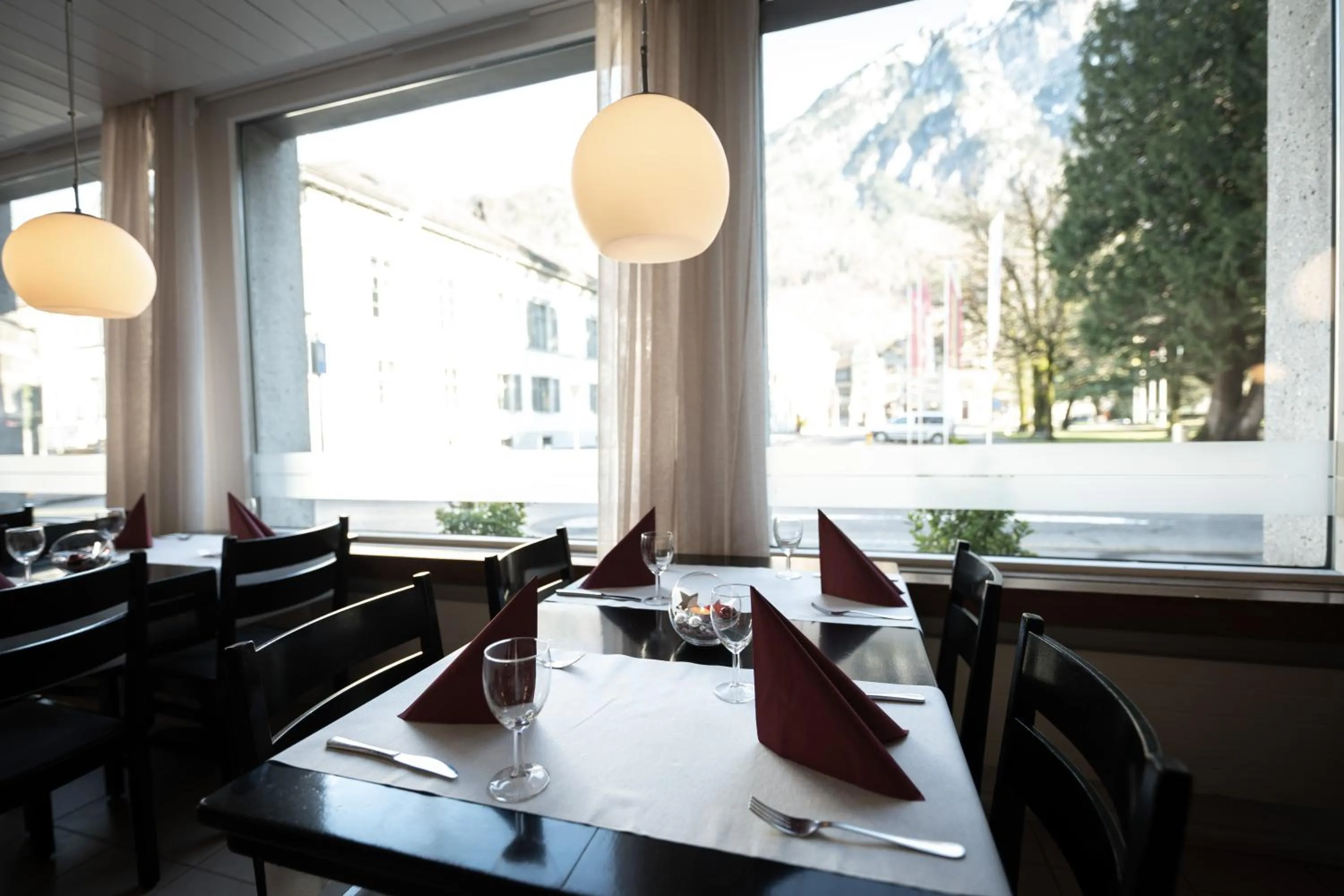 Restaurant/places to eat in Hotel Stadthof Glarus