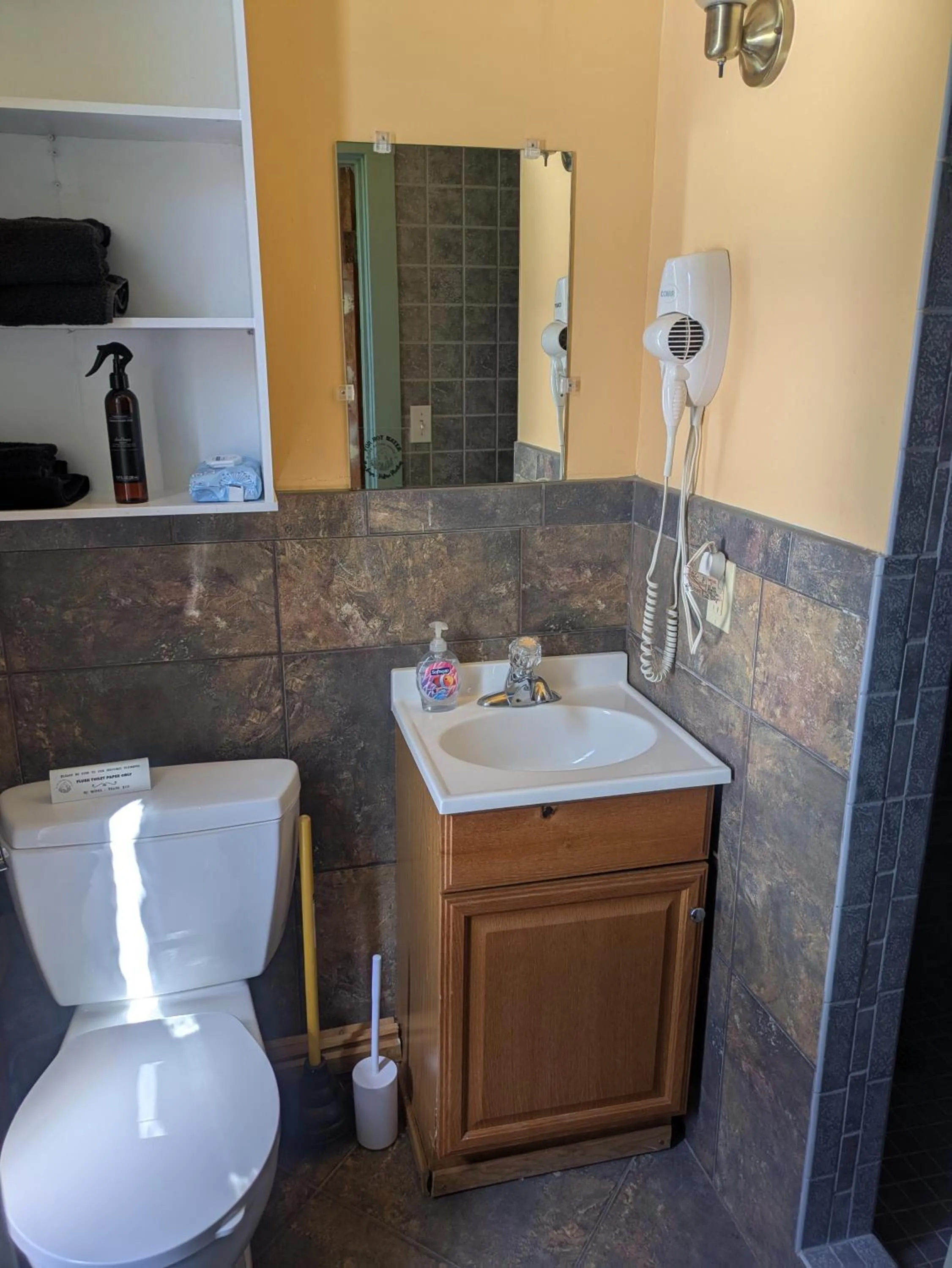 Bathroom in The Oliver House - Adults Only