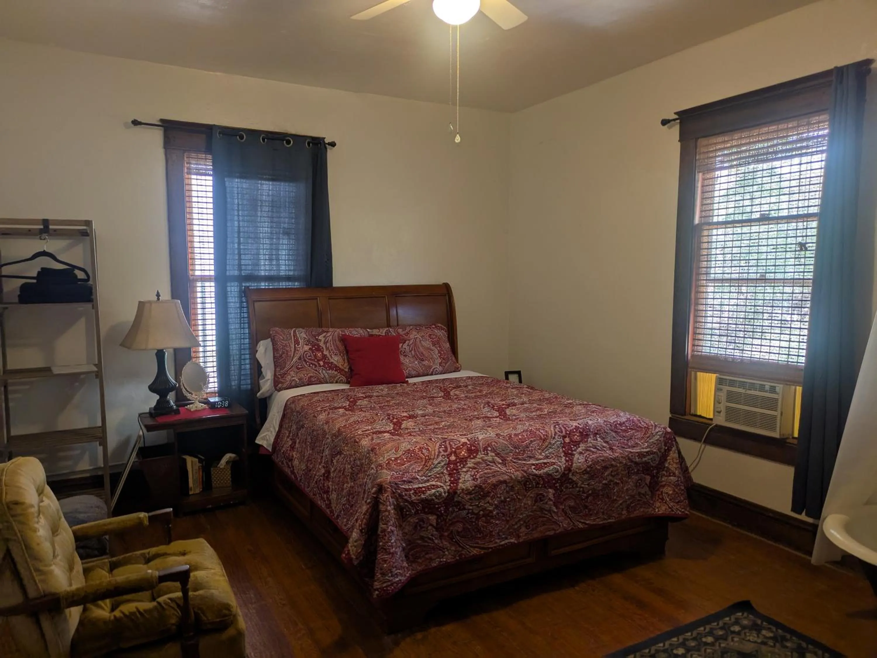 Bed in The Oliver House - Adults Only