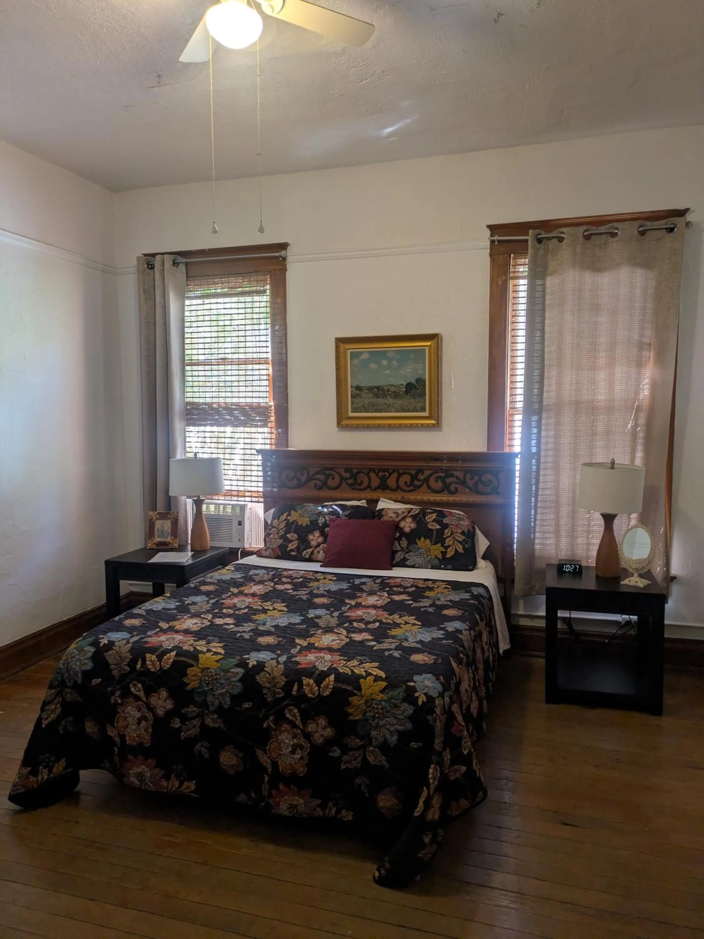 Bed in The Oliver House - Adults Only