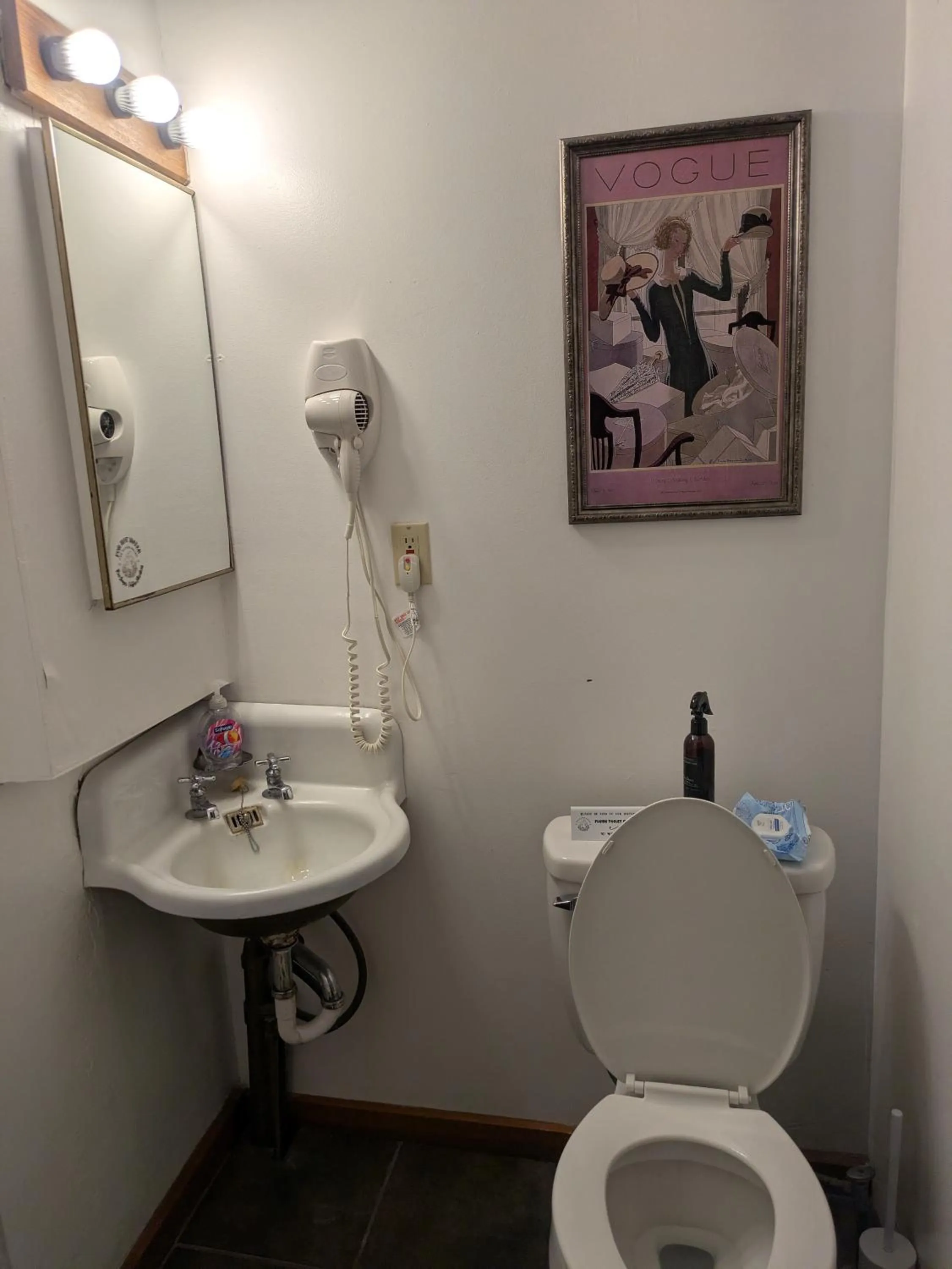 Bathroom in The Oliver House - Adults Only