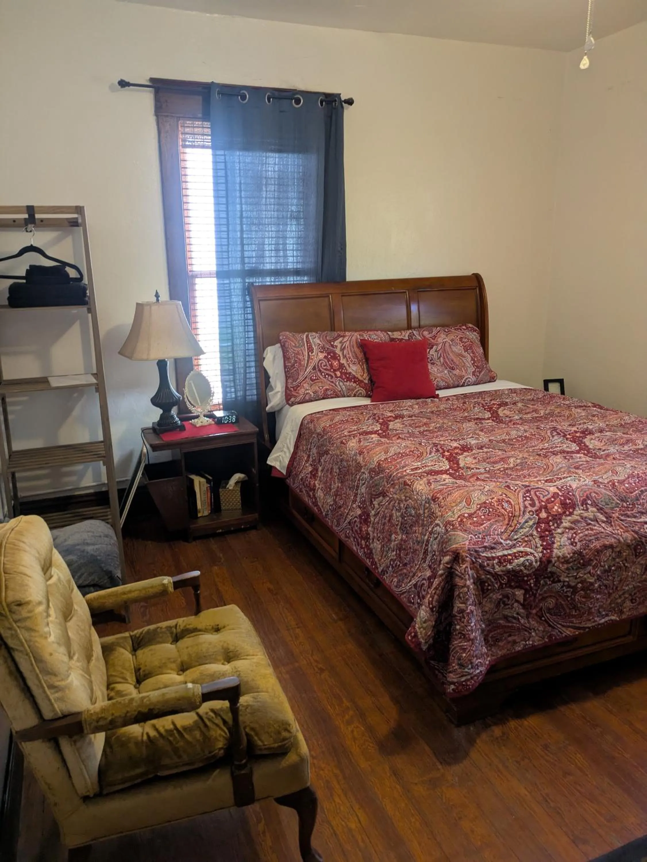 Bed in The Oliver House - Adults Only