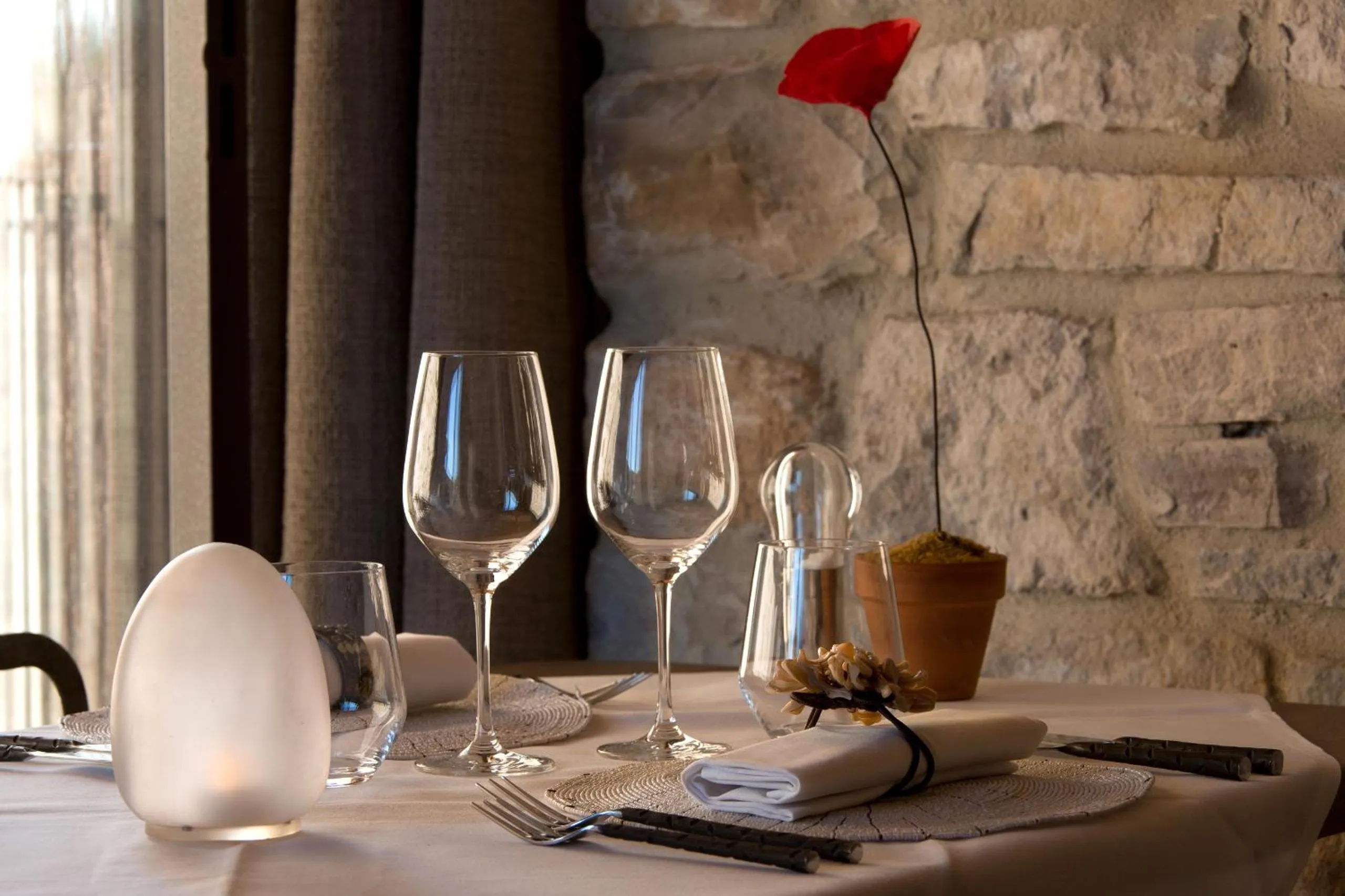 Restaurant/places to eat in La Maison du Passage - Chambres - Suites premium, Spa, Piscine et Restaurant