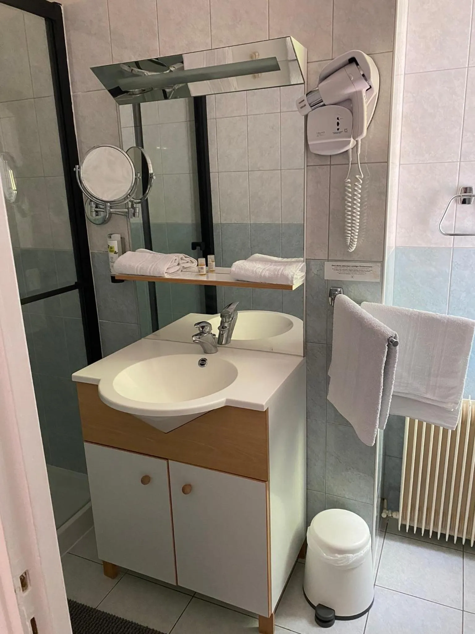 HOTEL LES MARRONNIERS