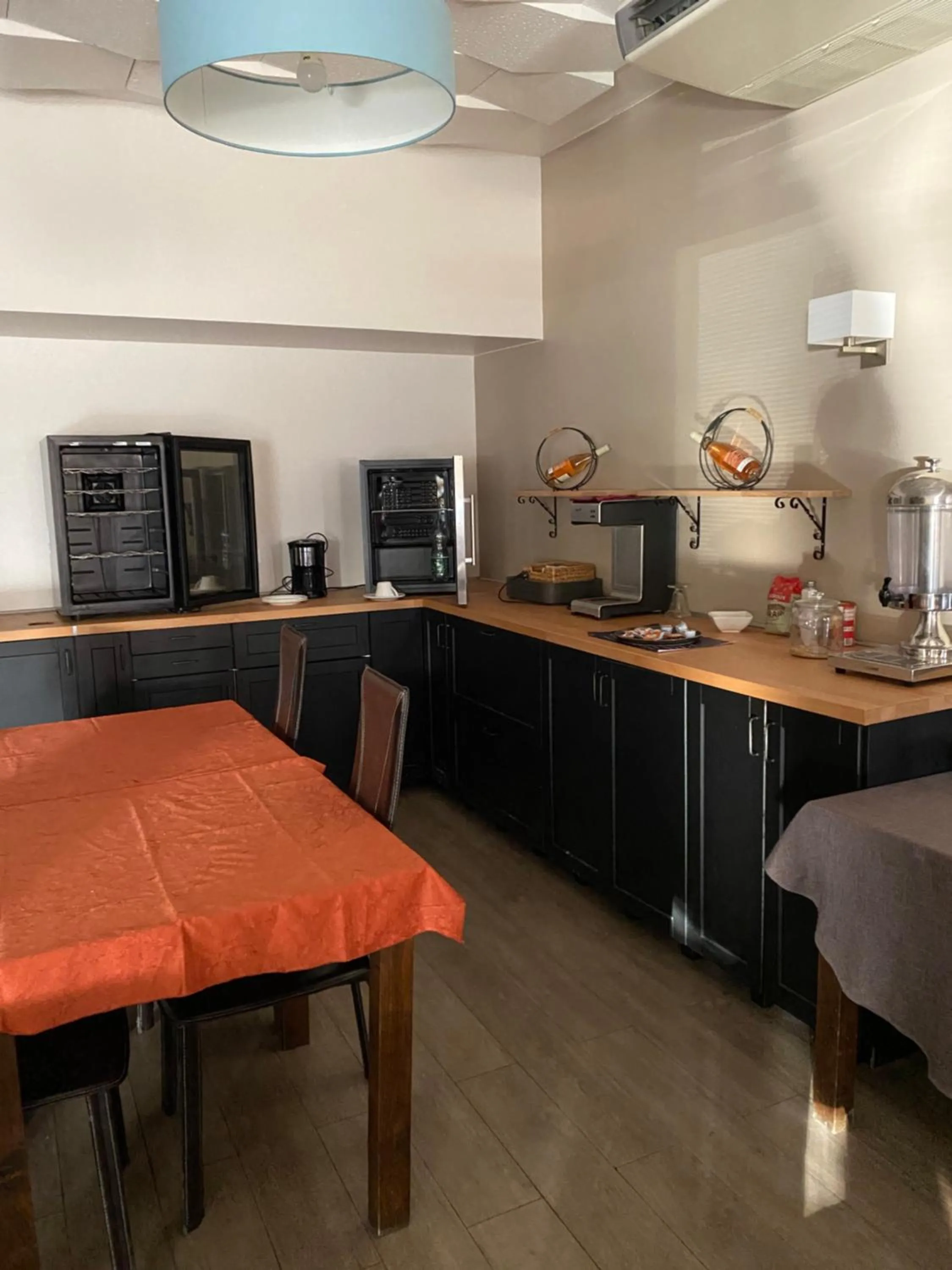 HOTEL LES MARRONNIERS