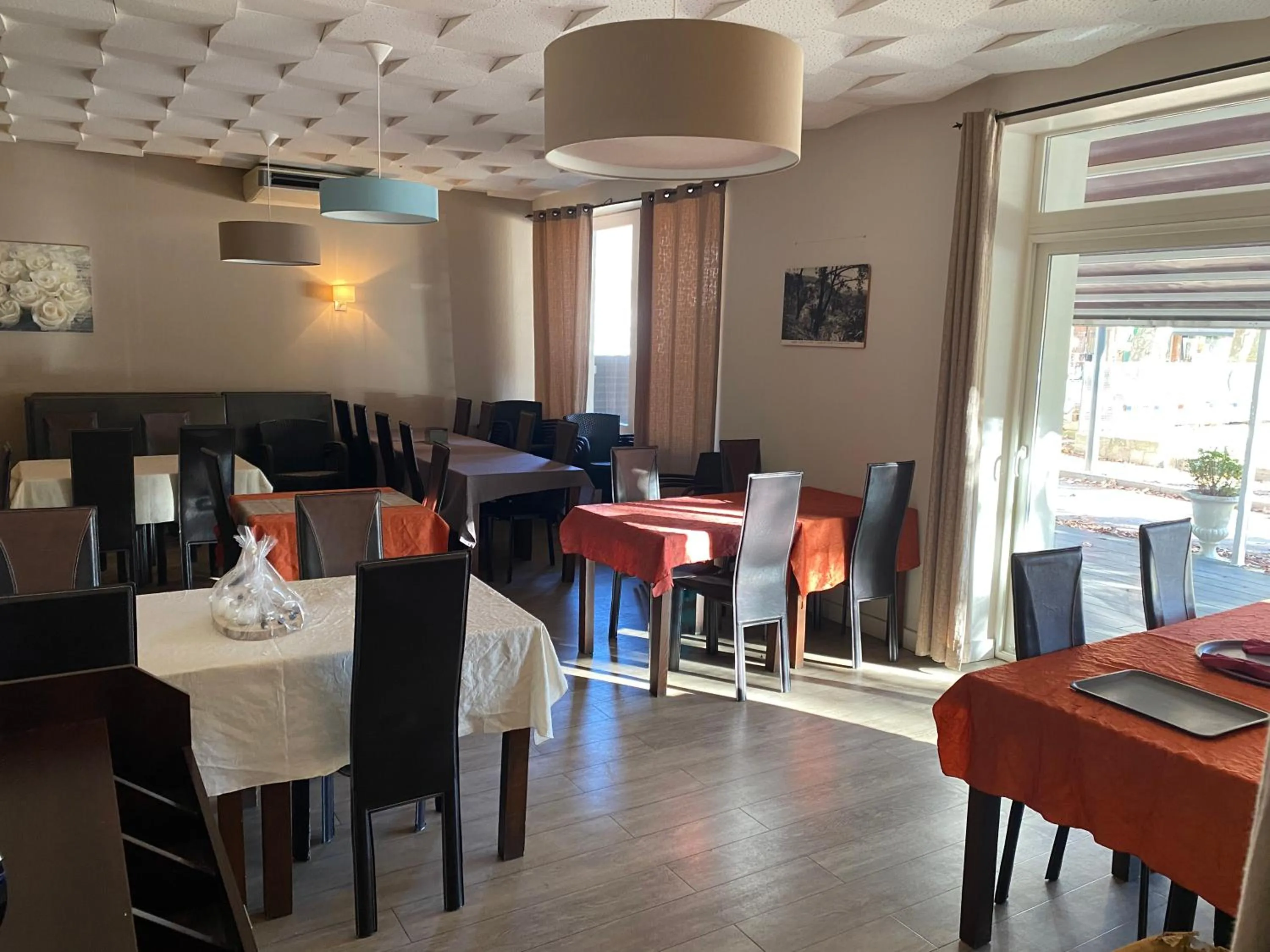 HOTEL LES MARRONNIERS