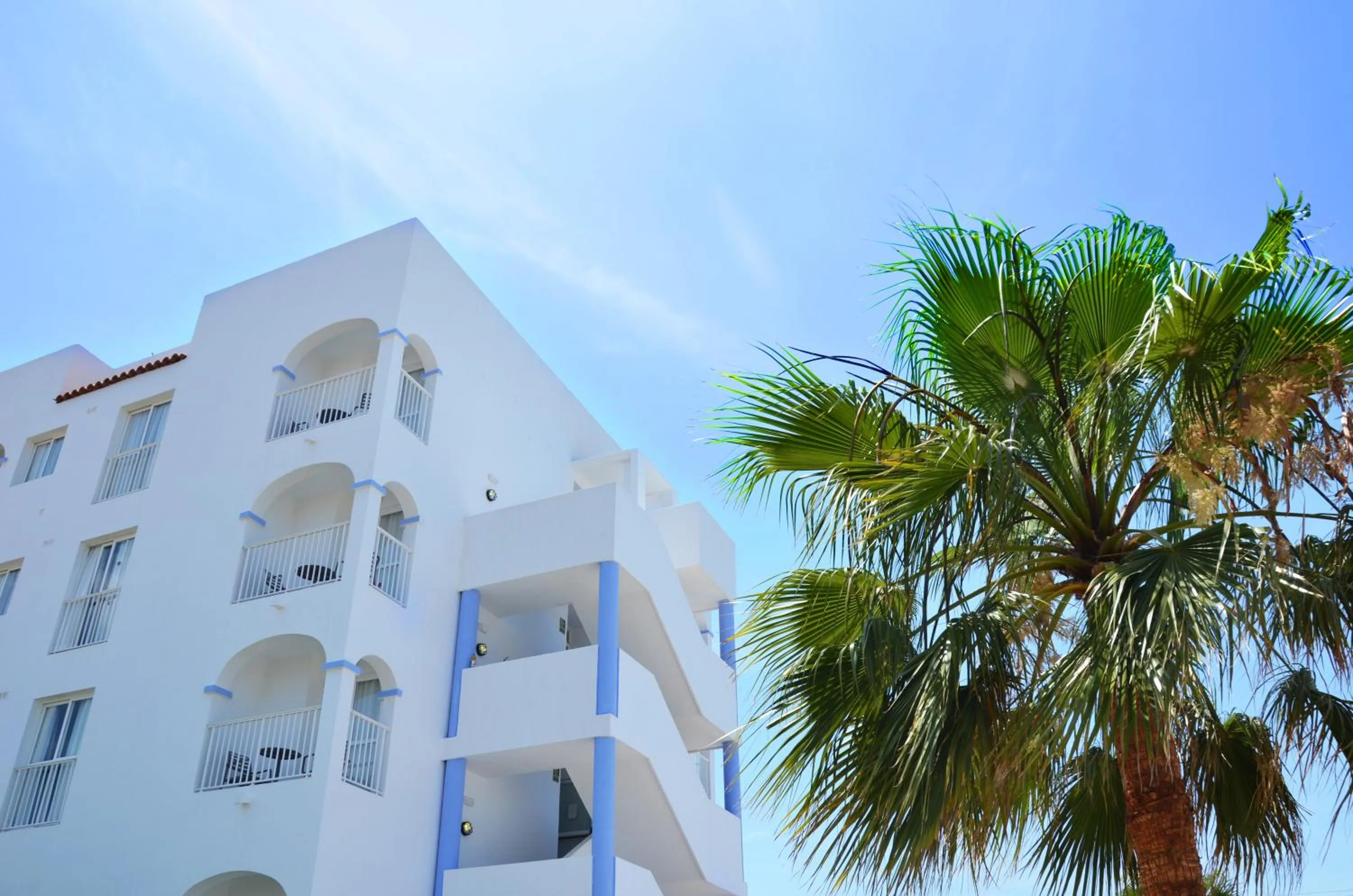 Property building in Hotel Apartamentos Vibra San Marino