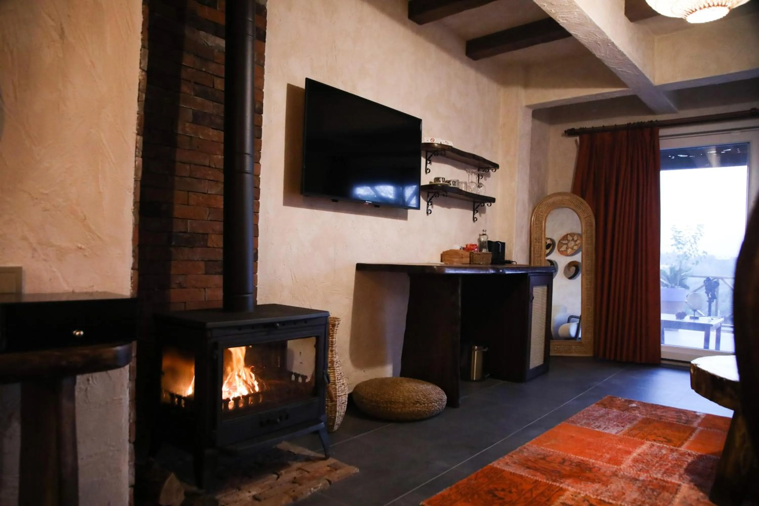 flat iron in MAVİ AT HOTEL Blue Horse