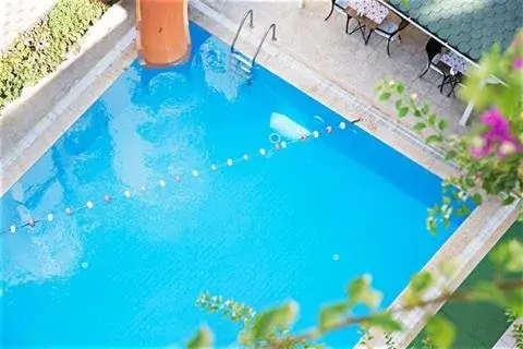 Swimming Pool in The S Aparts & Suites Hotel