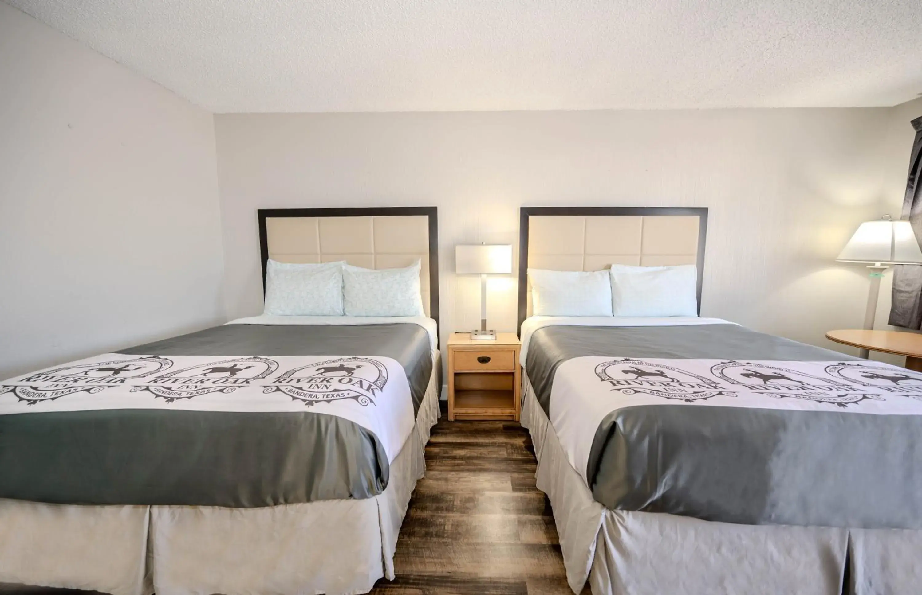 Bedroom, Bed in RIVER OAK INN Bedroom, Bed in RIVER OAK INN