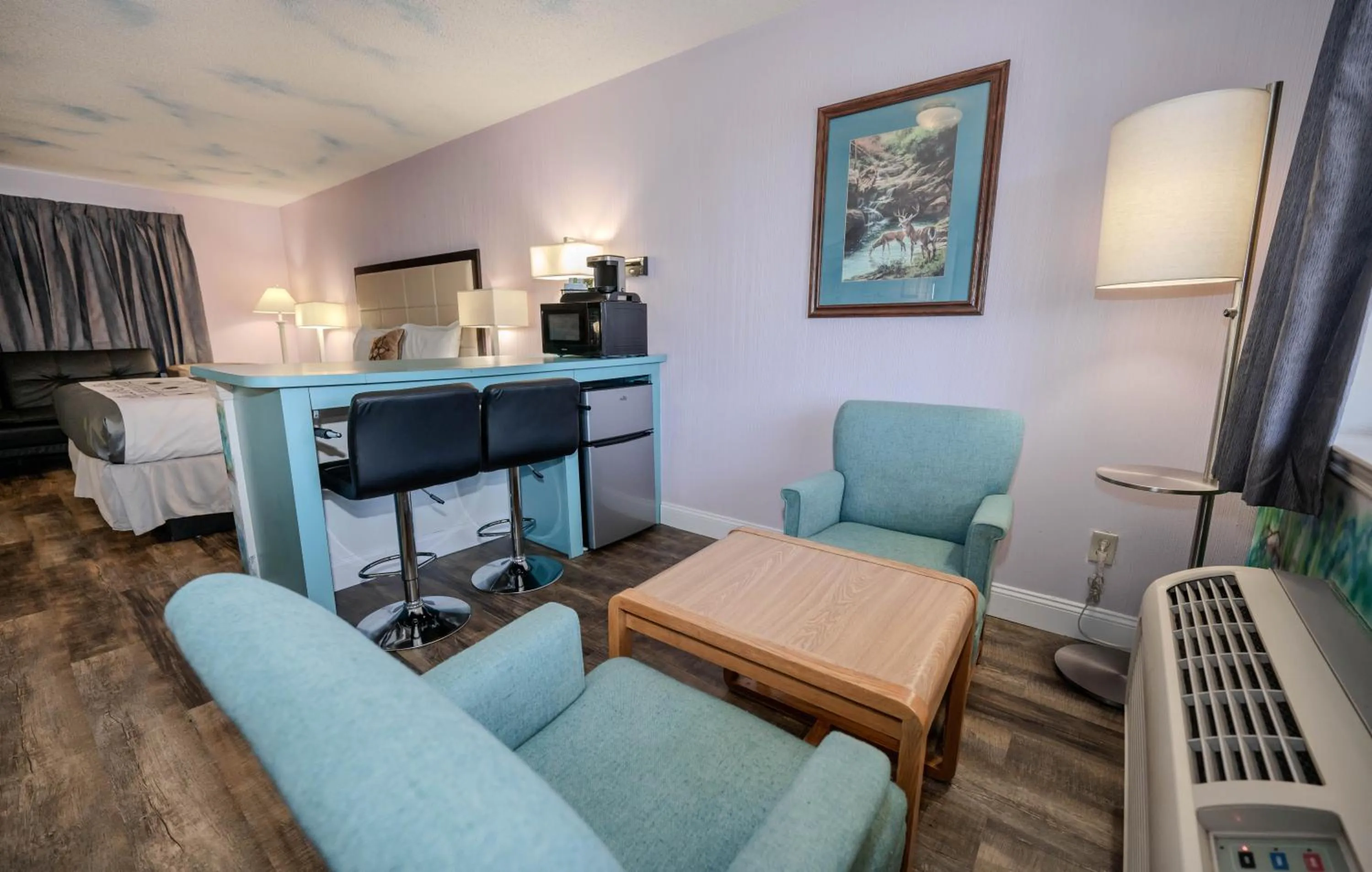 Seating area in RIVER OAK INN