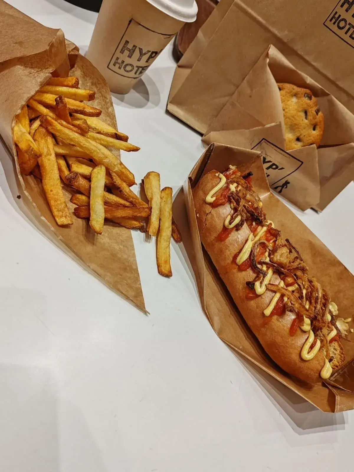 Lounge or bar in Hotel du Moulin à Vent - Gerland Lounge or bar in Hotel du Moulin à Vent - Gerland