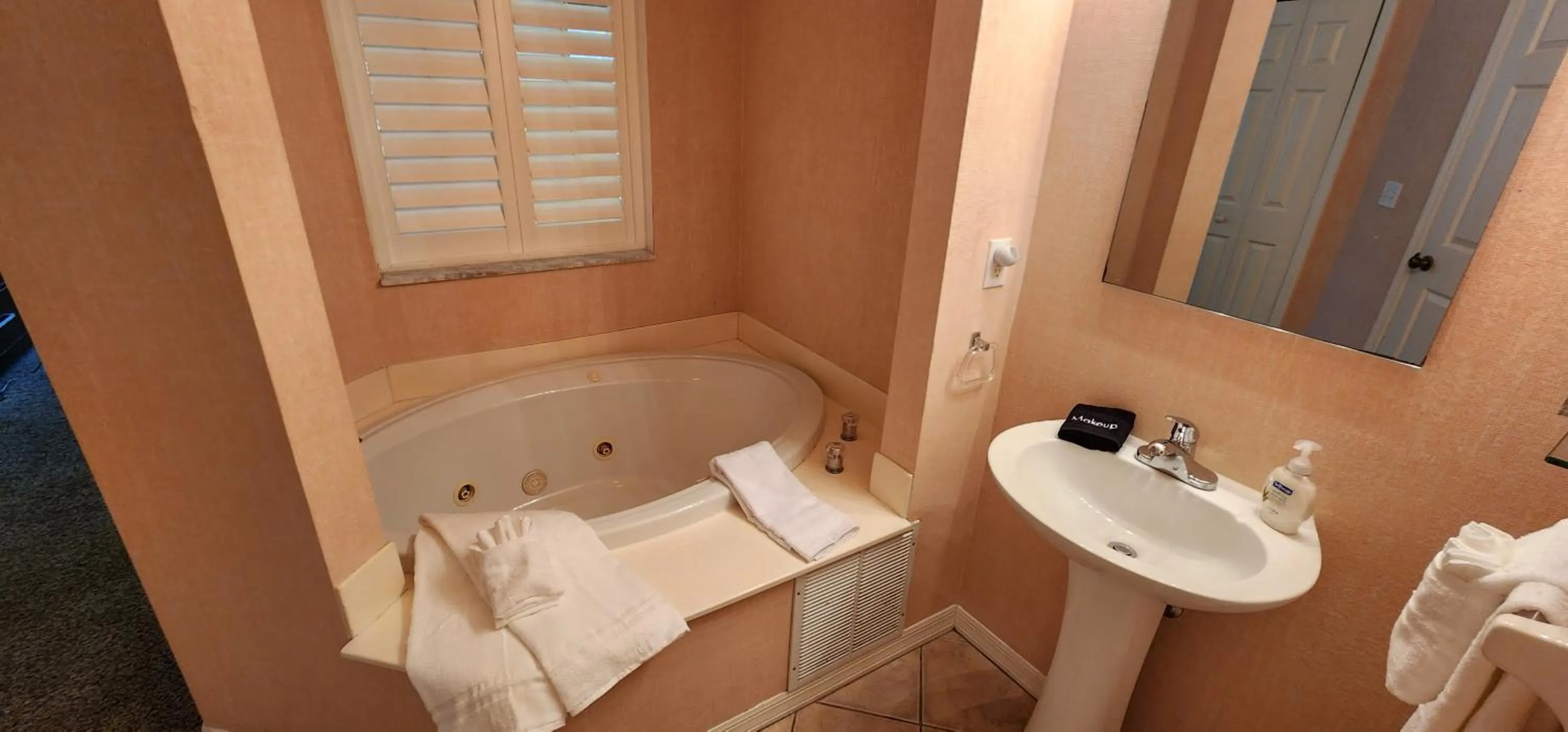 Bath in Right Direction Rentals