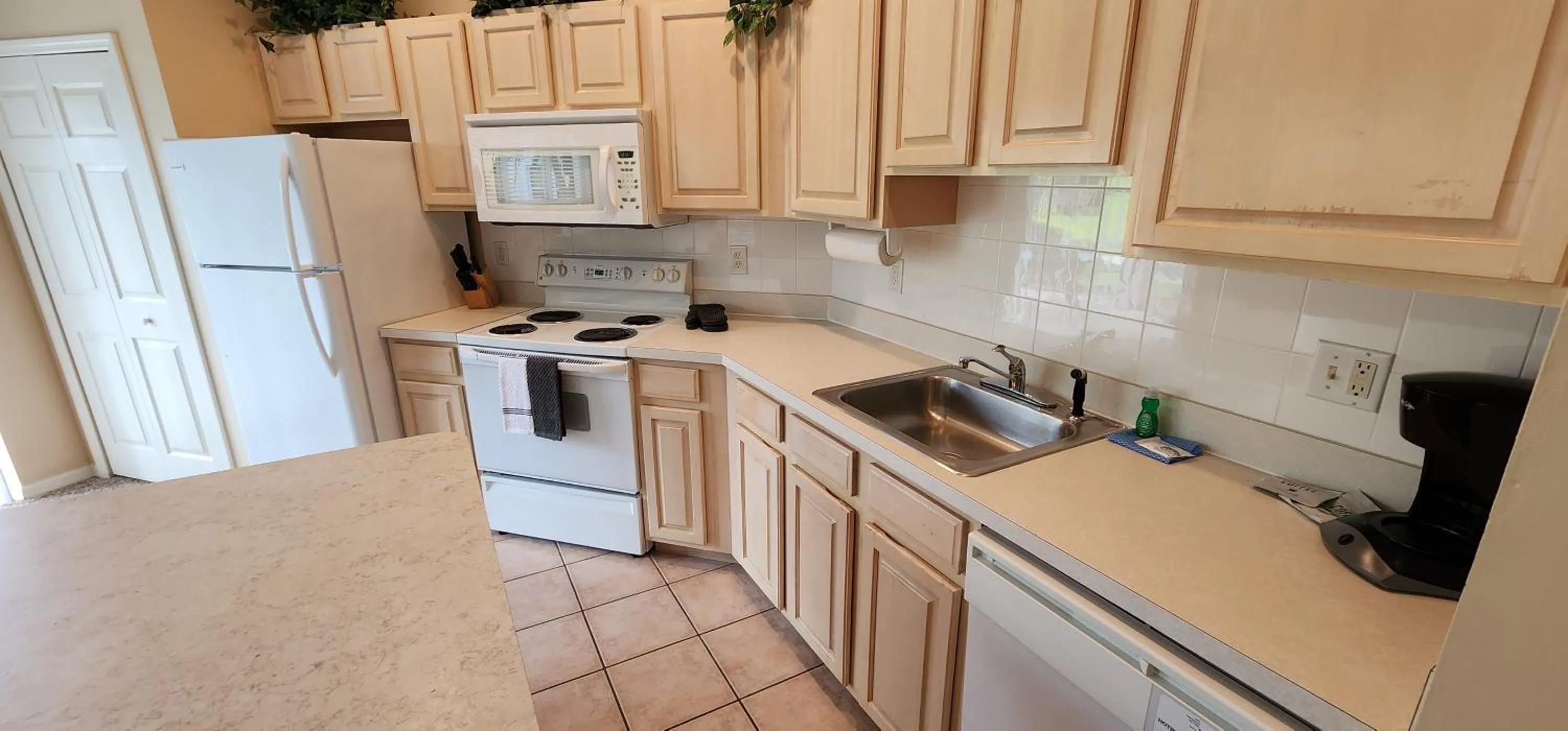 Kitchen or kitchenette in Right Direction Rentals