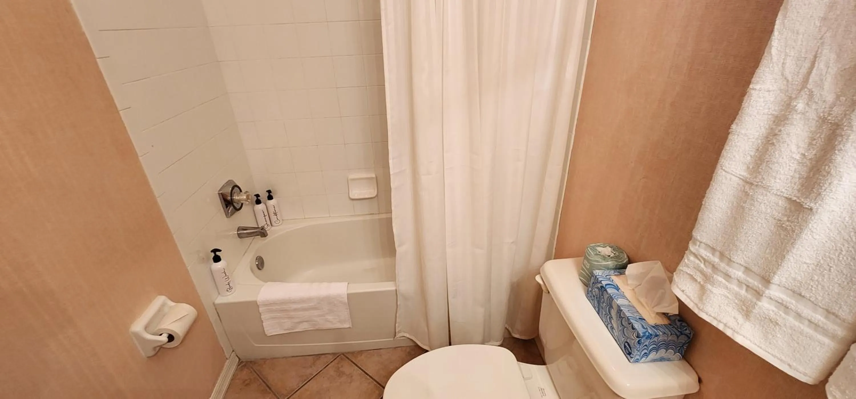 Bathroom in Right Direction Rentals