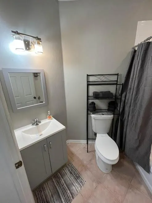 Bathroom in Right Direction Rentals