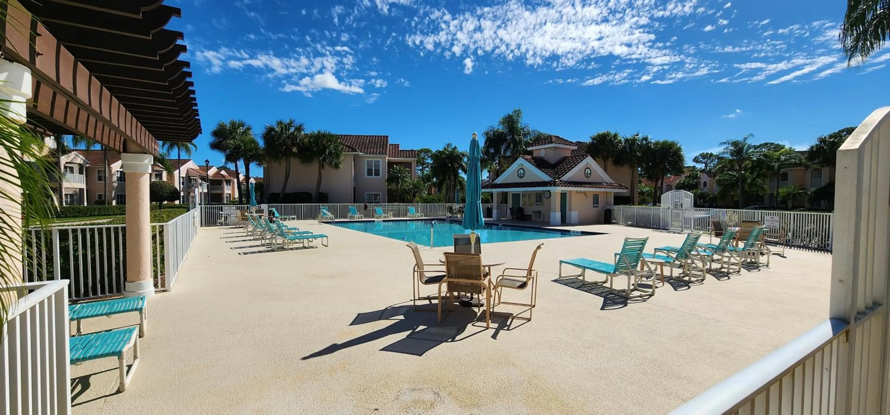 Swimming pool in Right Direction Rentals