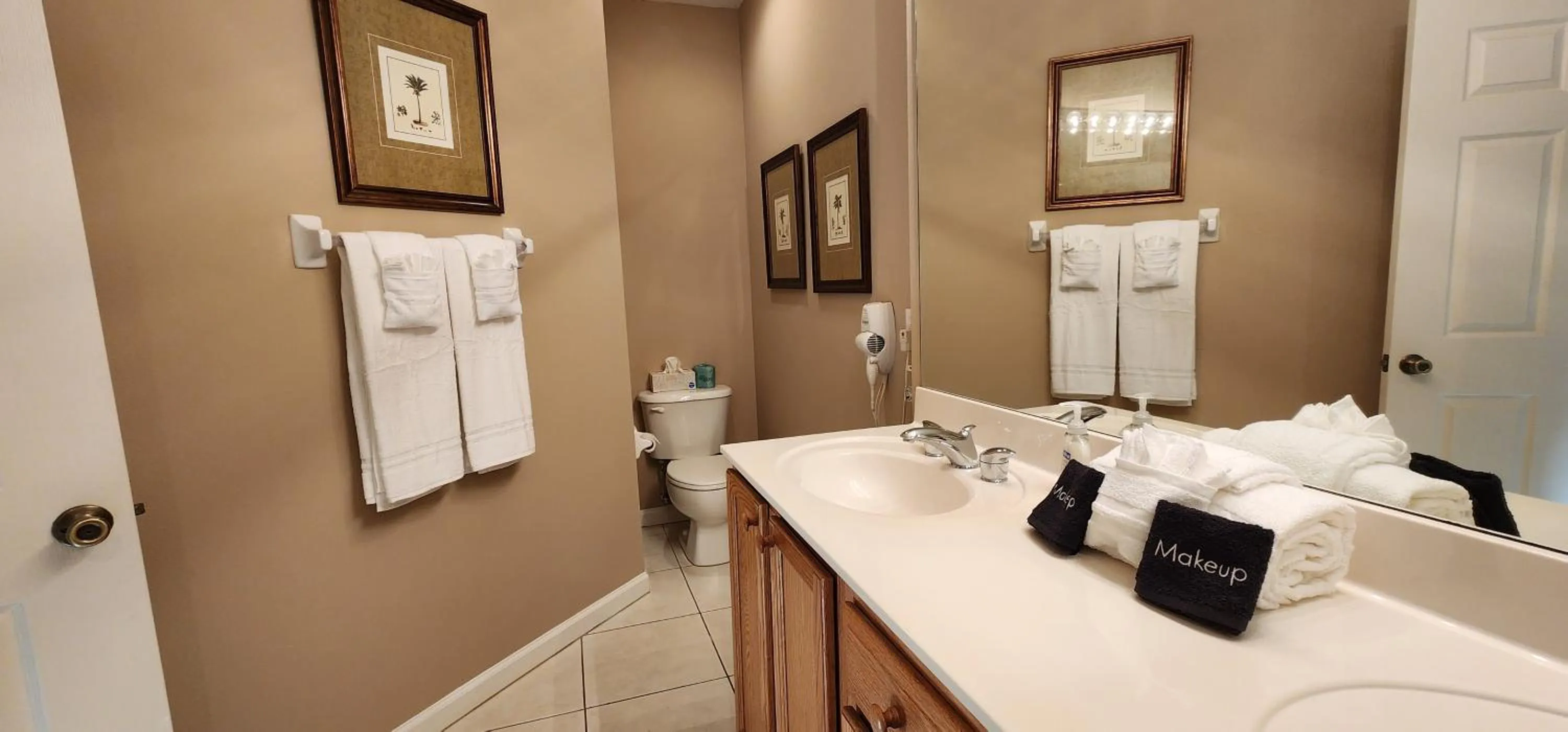 Bathroom in Right Direction Rentals