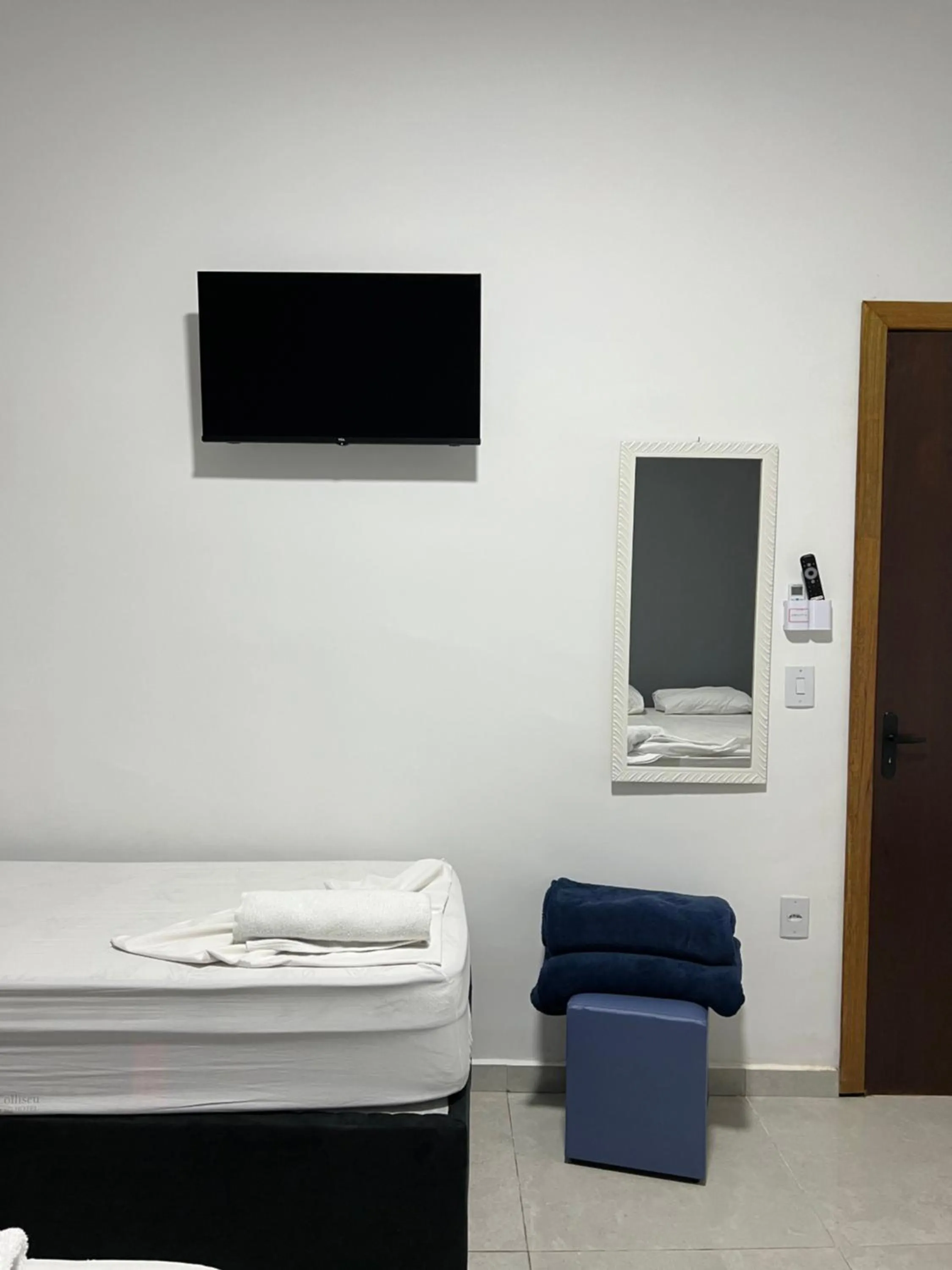 TV and multimedia in Hotel Pousada Colliseu