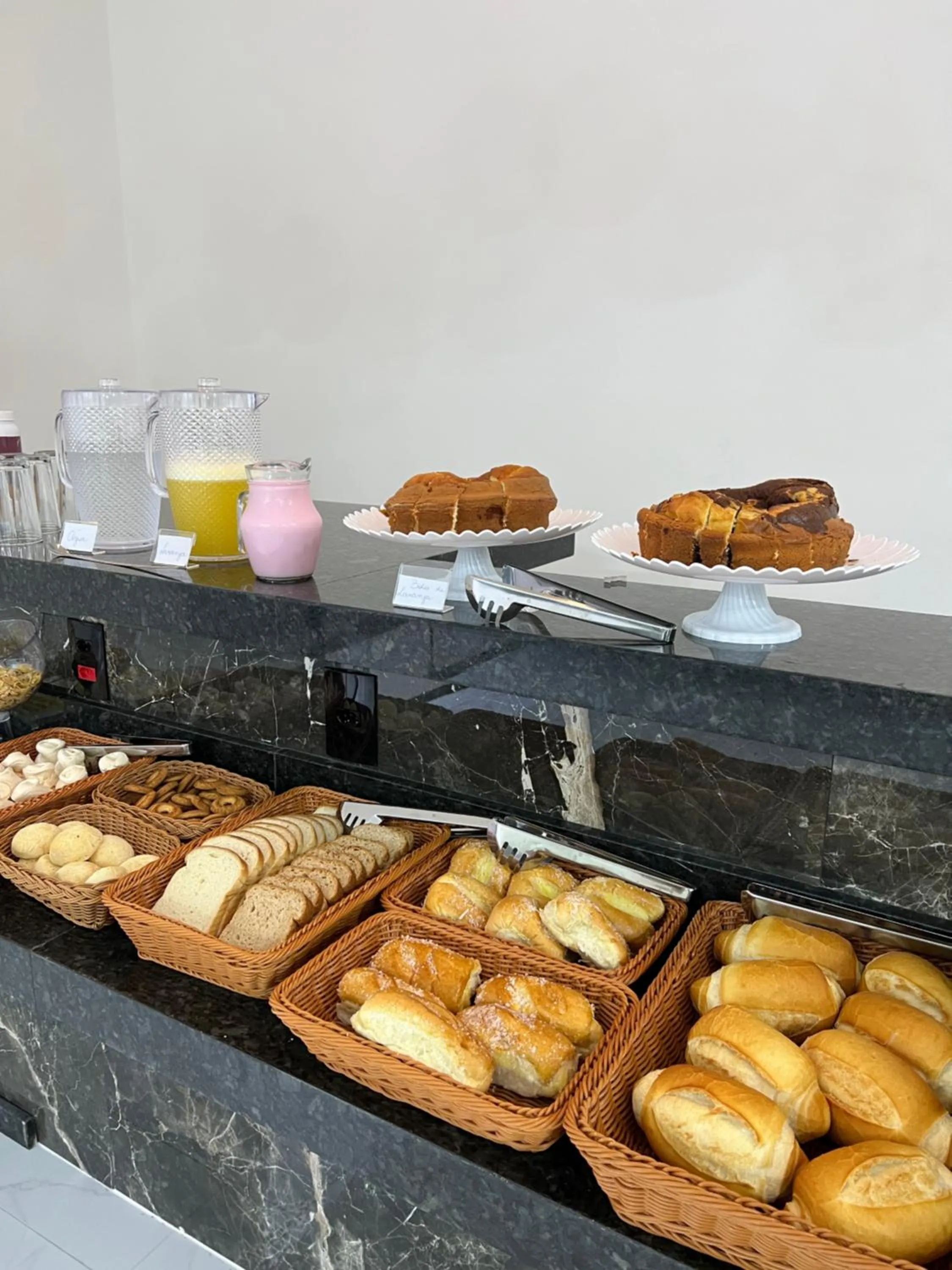 Breakfast in Hotel Pousada Colliseu