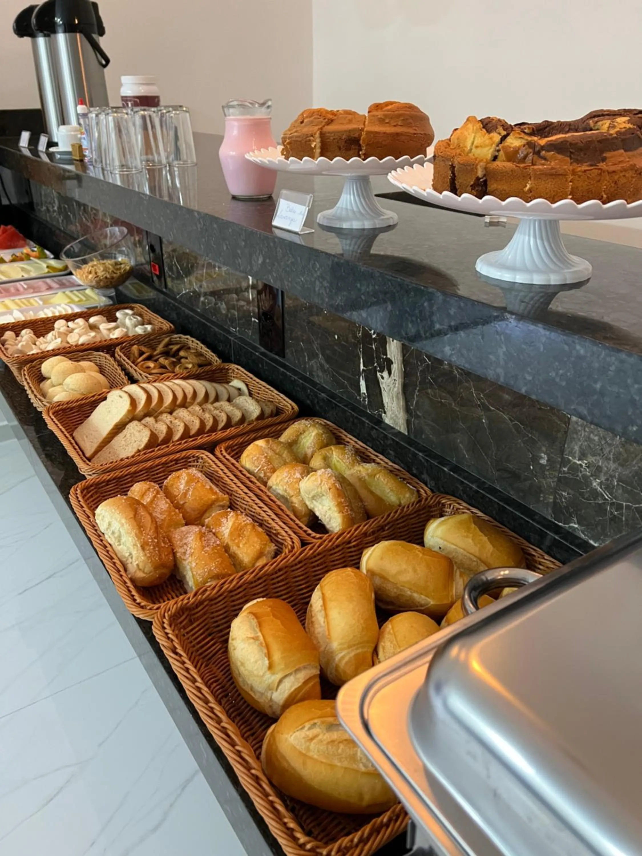 Food and drinks in Hotel Pousada Colliseu