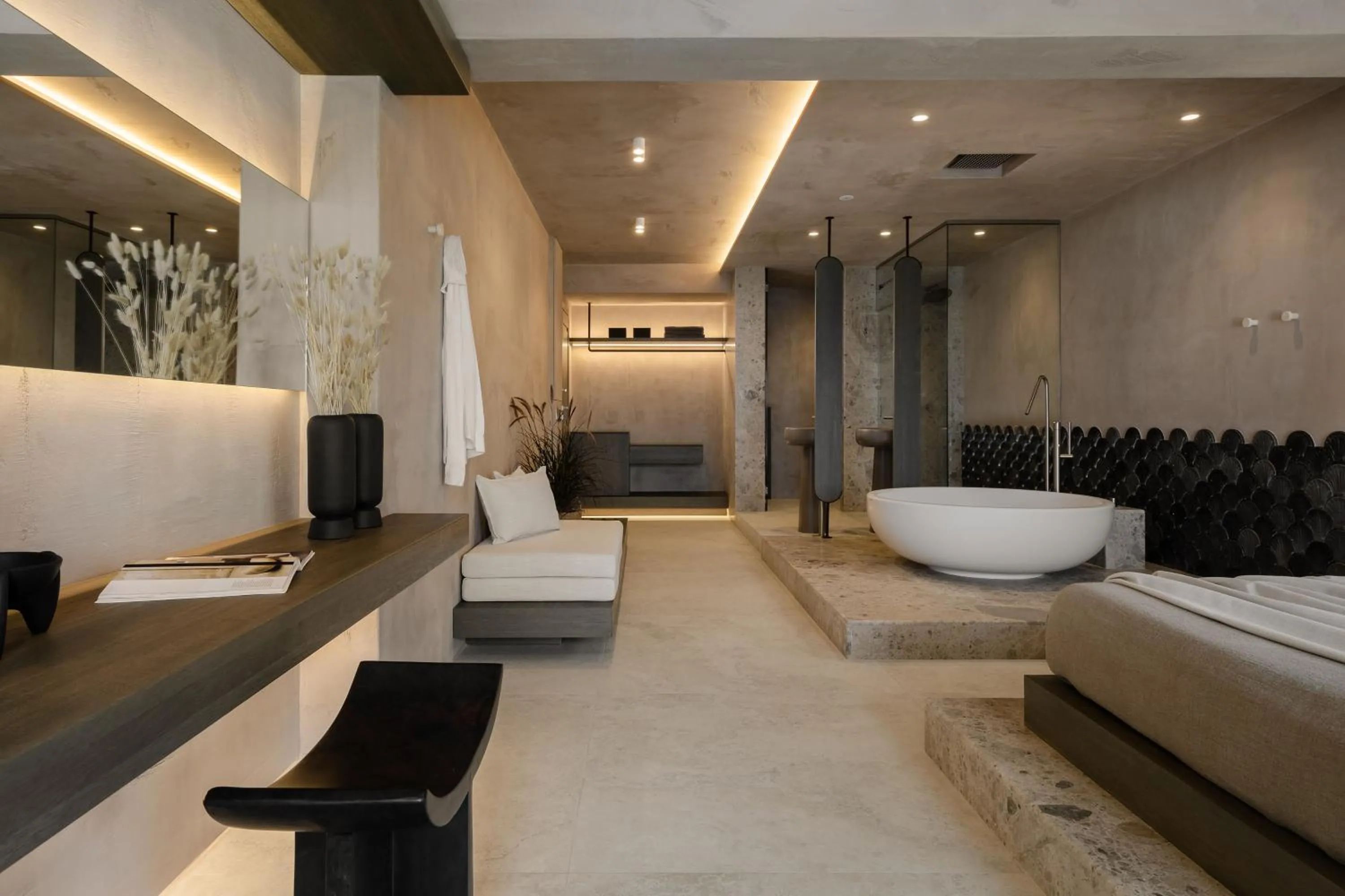 Bedroom in Naxos Rhyton