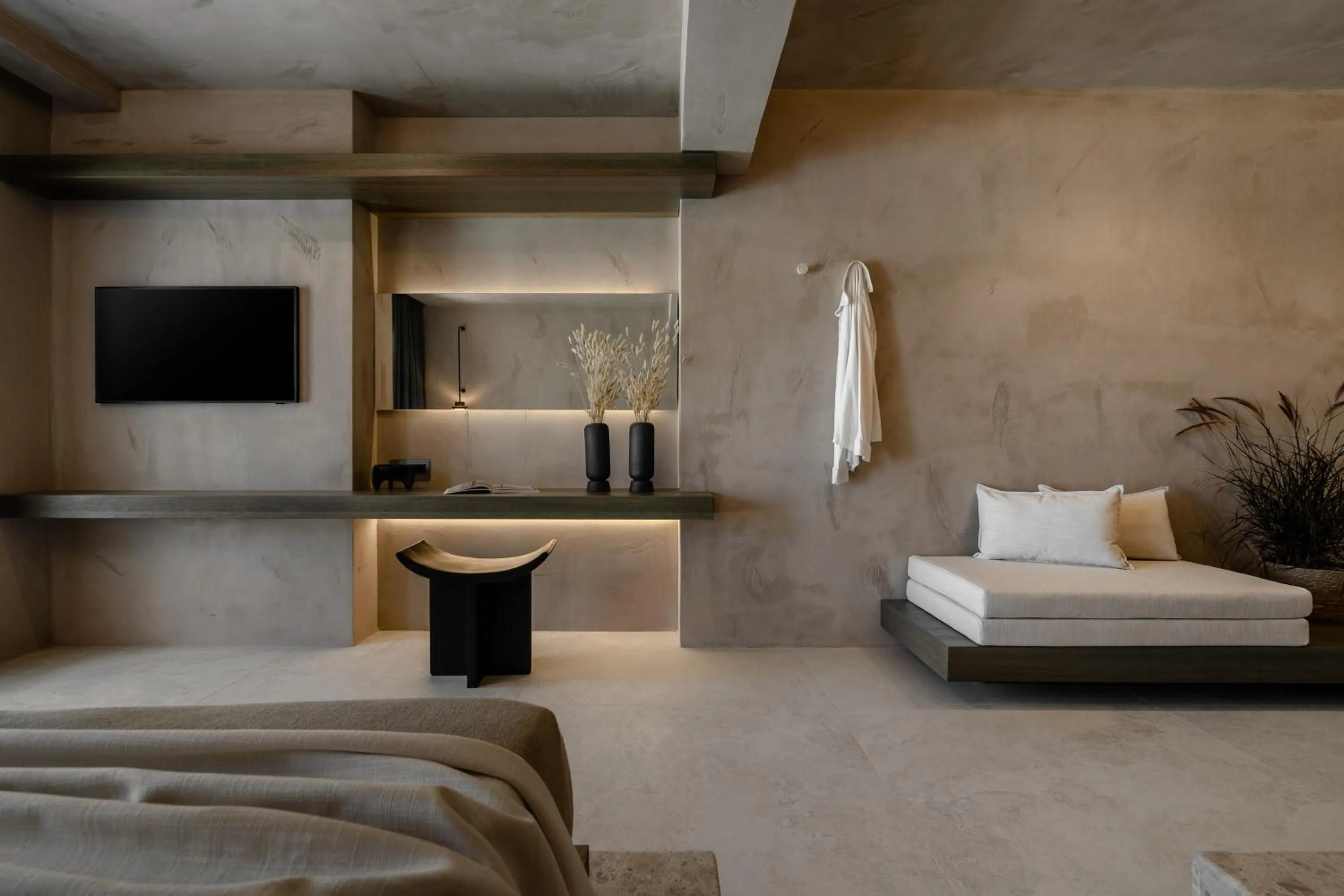 Bedroom in Naxos Rhyton