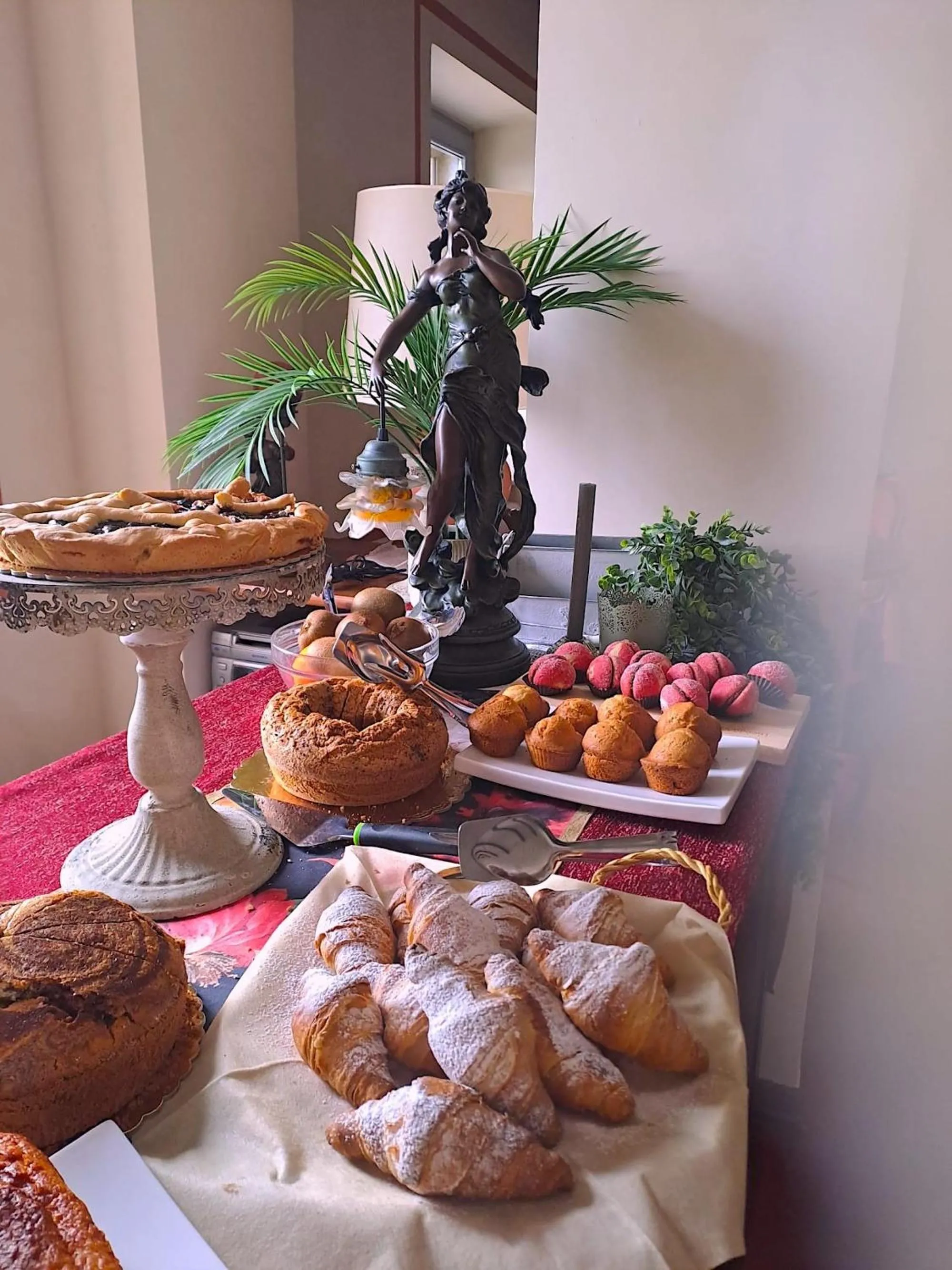 Buffet breakfast in Hotel Oviv - La dimora del Borgo