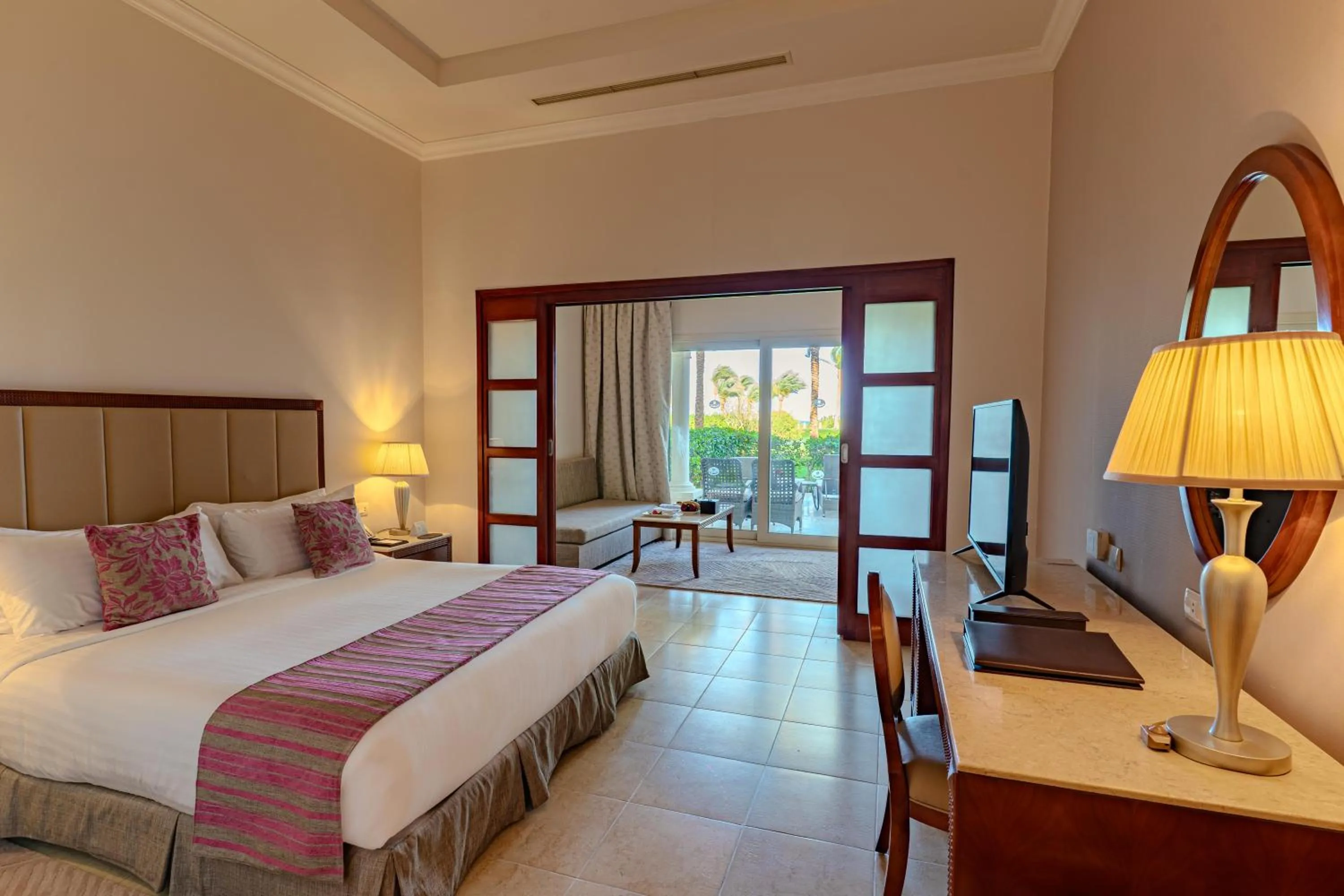 Photo of the whole room, Bed in Baron Palace Sahl Hasheesh