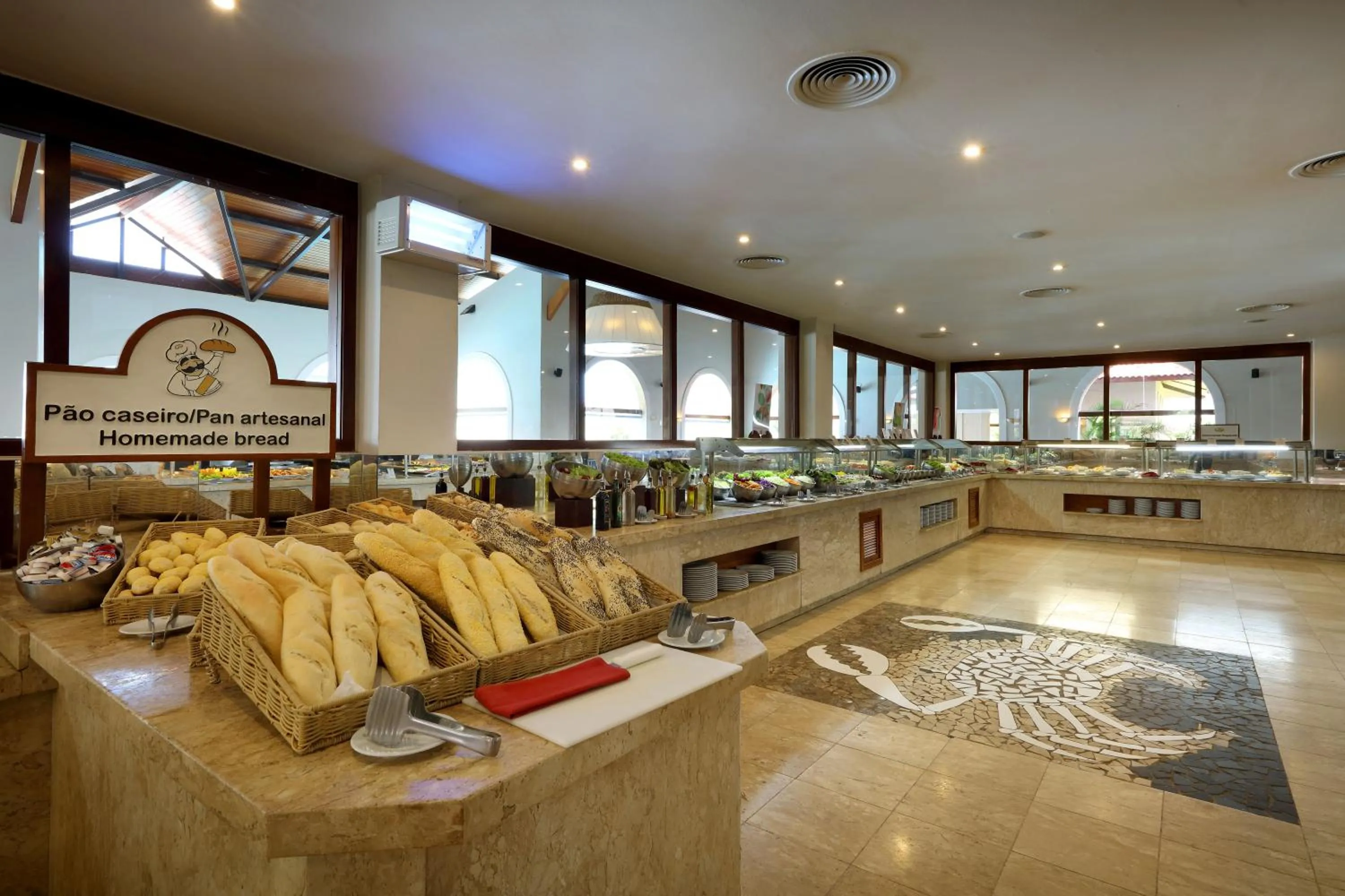Restaurant/places to eat in The Signature Level at Grand Palladium Imbassaí Resort & Spa