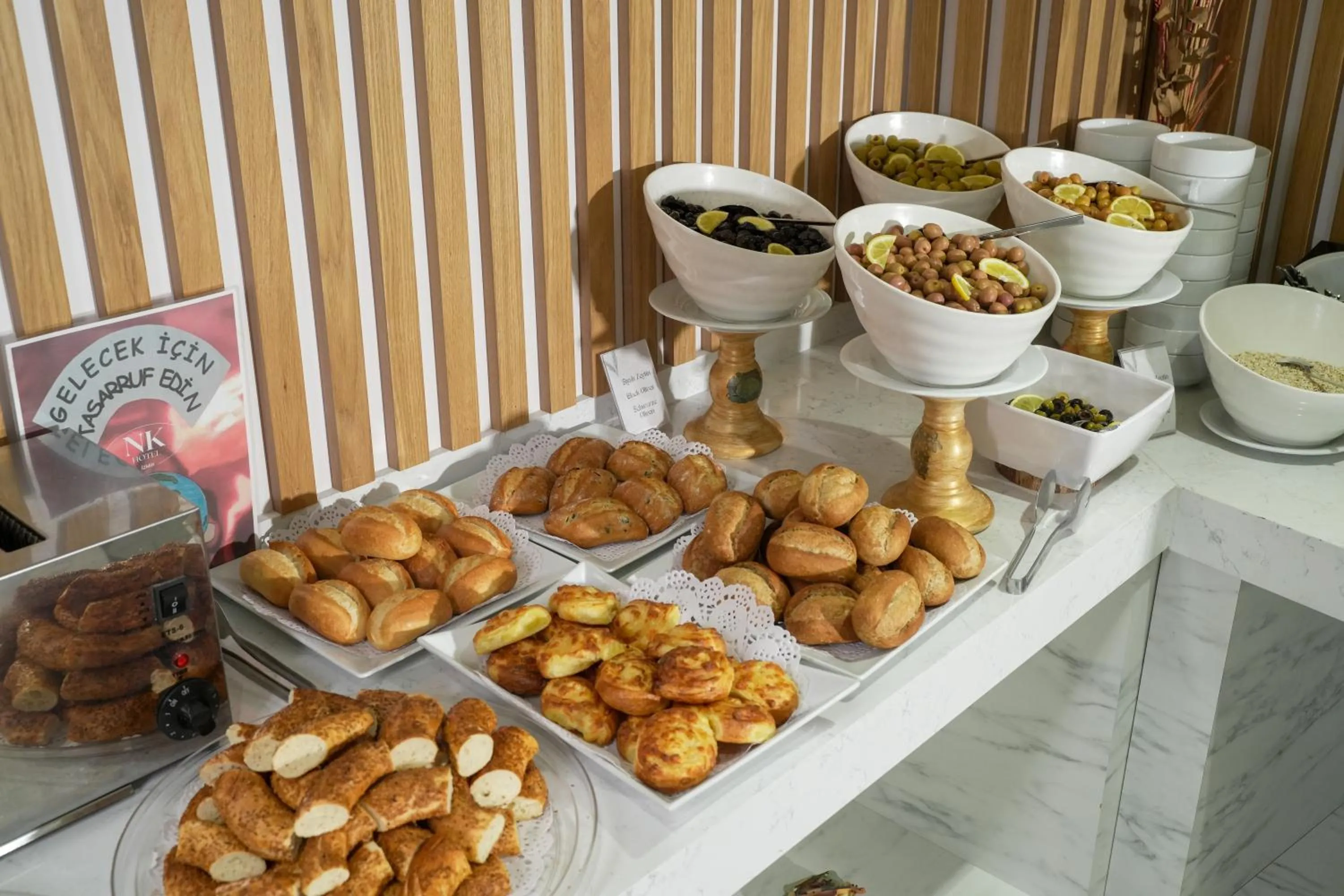 Restaurant/places to eat in NK Hotel