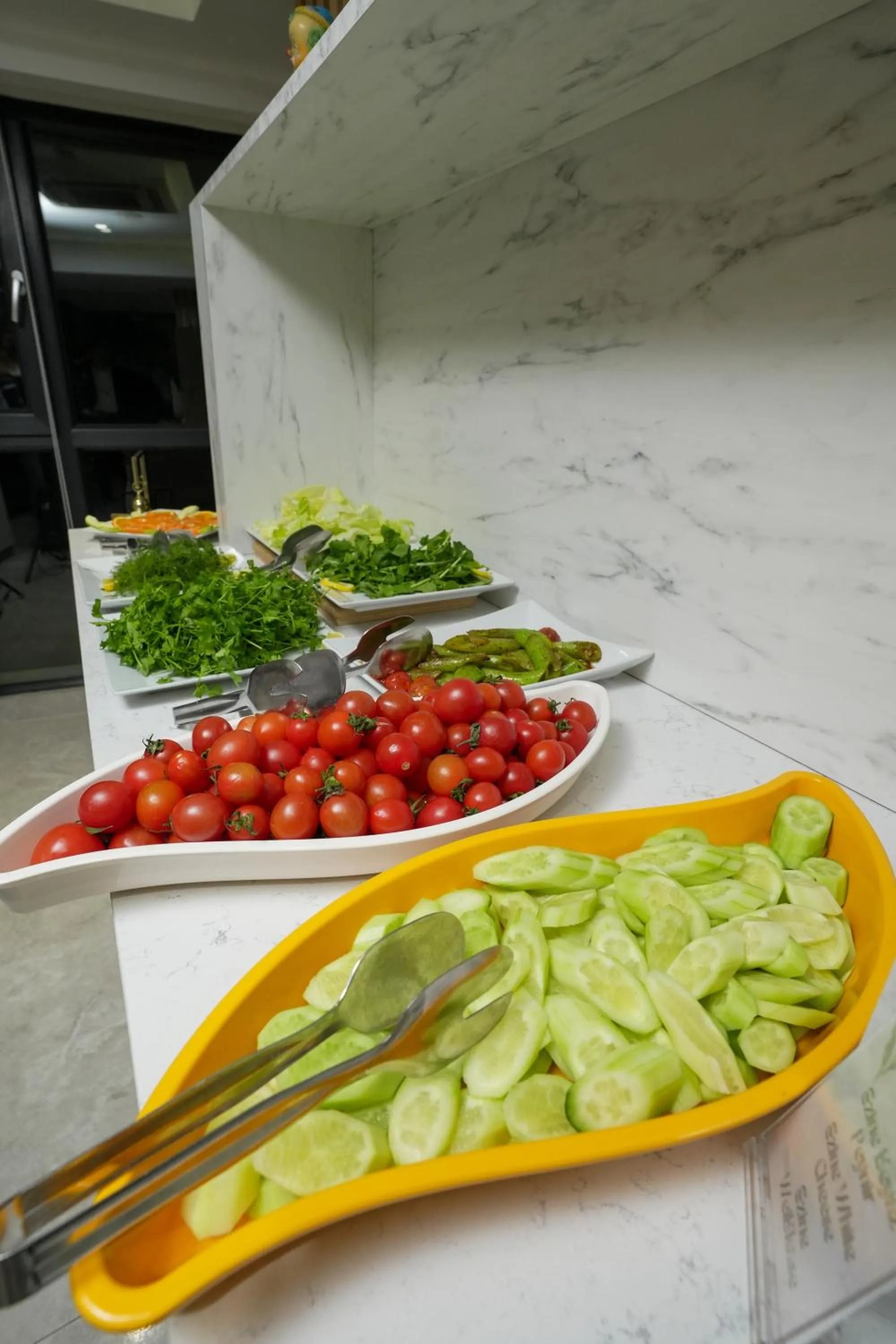 Restaurant/places to eat in NK Hotel