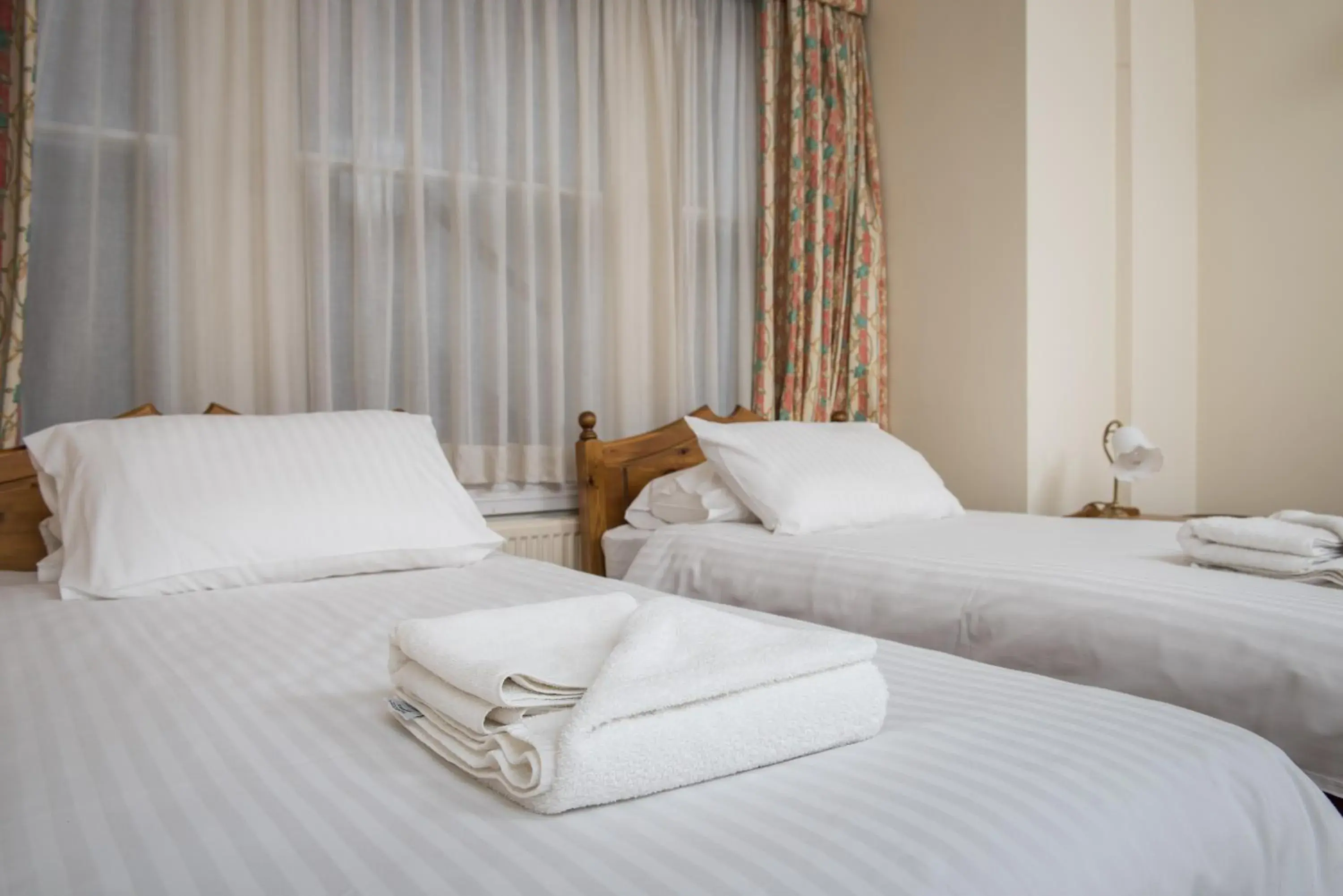 Bedroom, Bed in Rewley House University of Oxford Bedroom, Bed in Rewley House University of Oxford