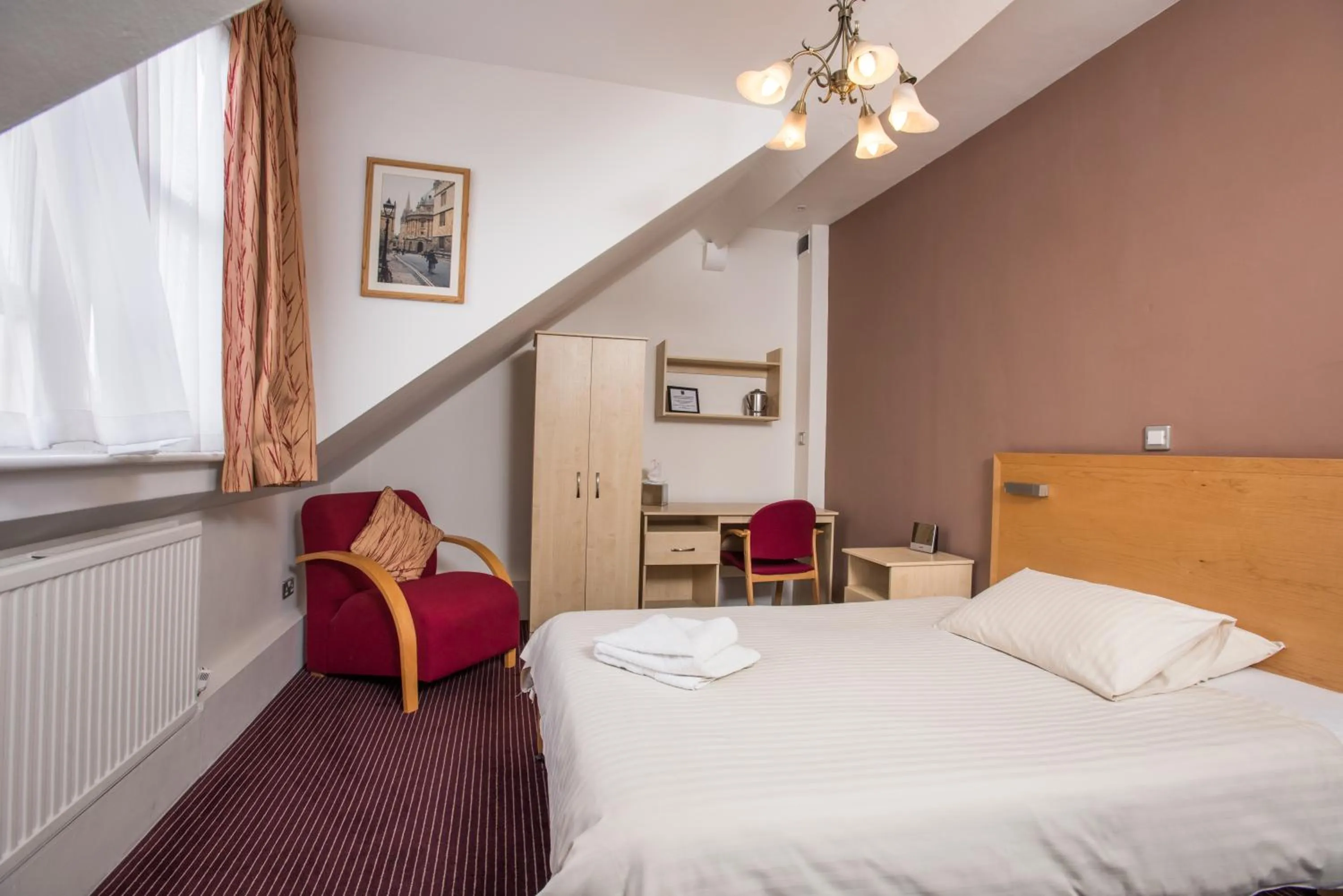 Bedroom, Bed in Rewley House University of Oxford