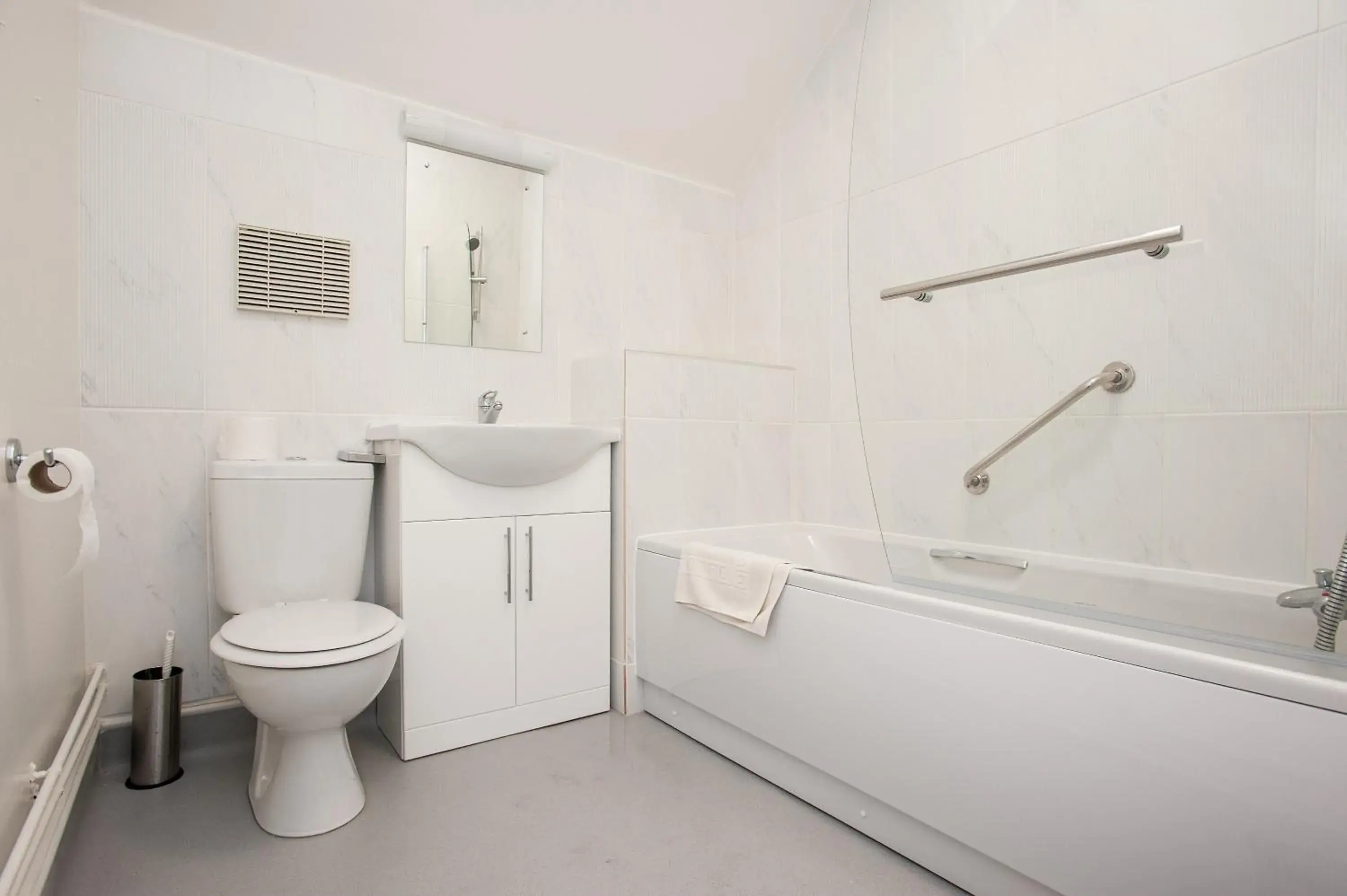 Standard Single Room in Rewley House University of Oxford Standard Single Room in Rewley House University of Oxford