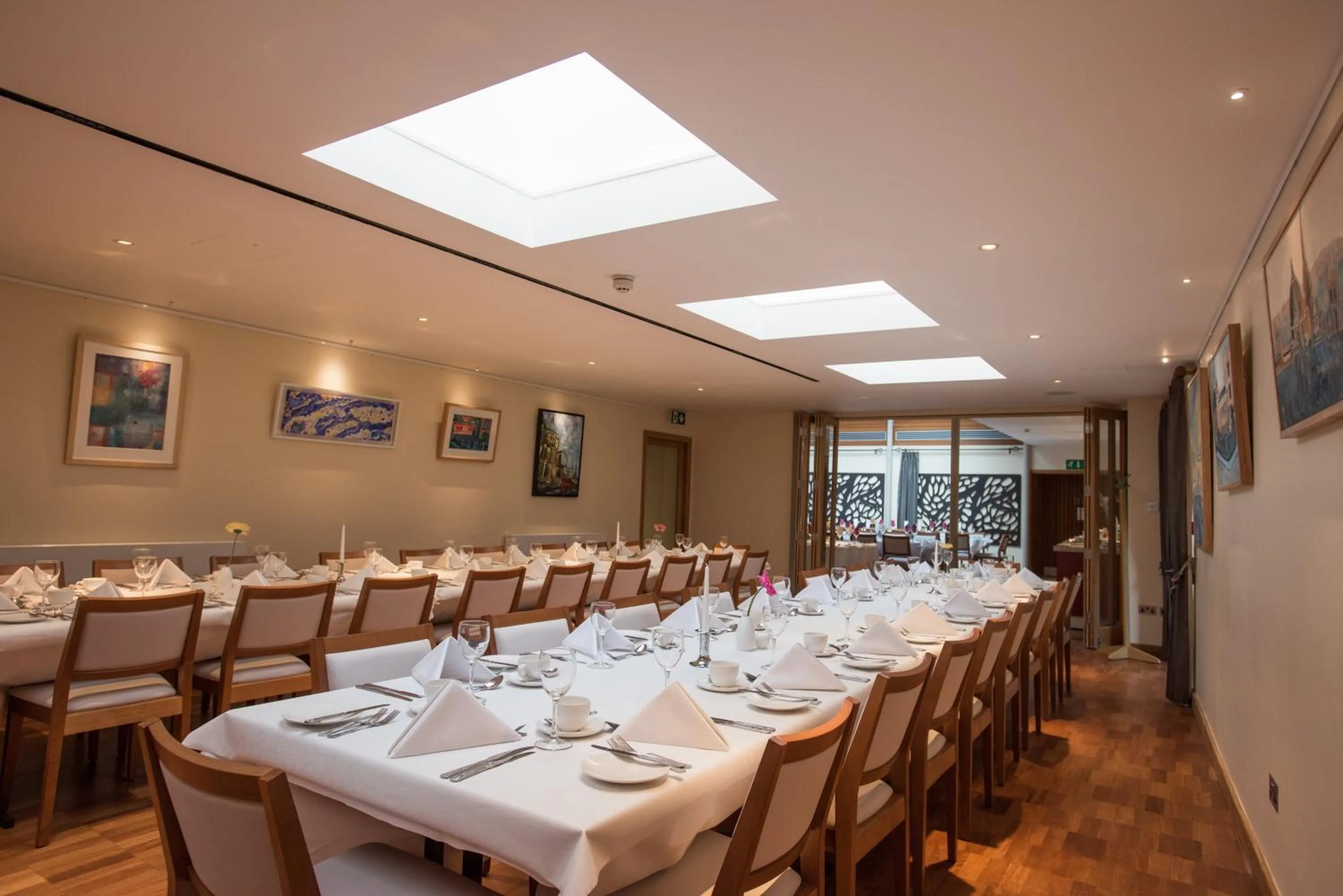 Restaurant/places to eat in Rewley House University of Oxford