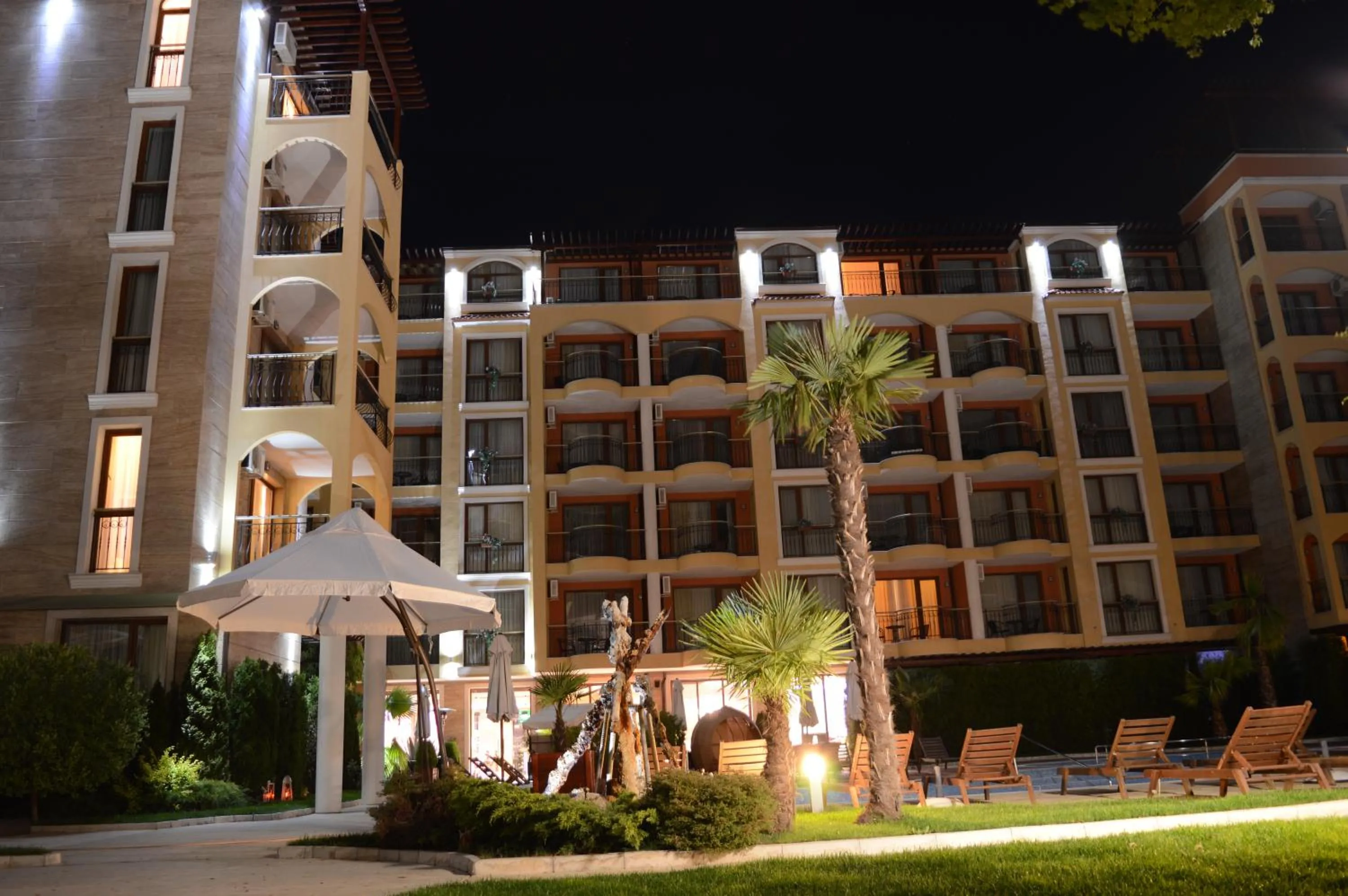 Facade/entrance in Harmony Suites Jungle - Family Friendly Complex