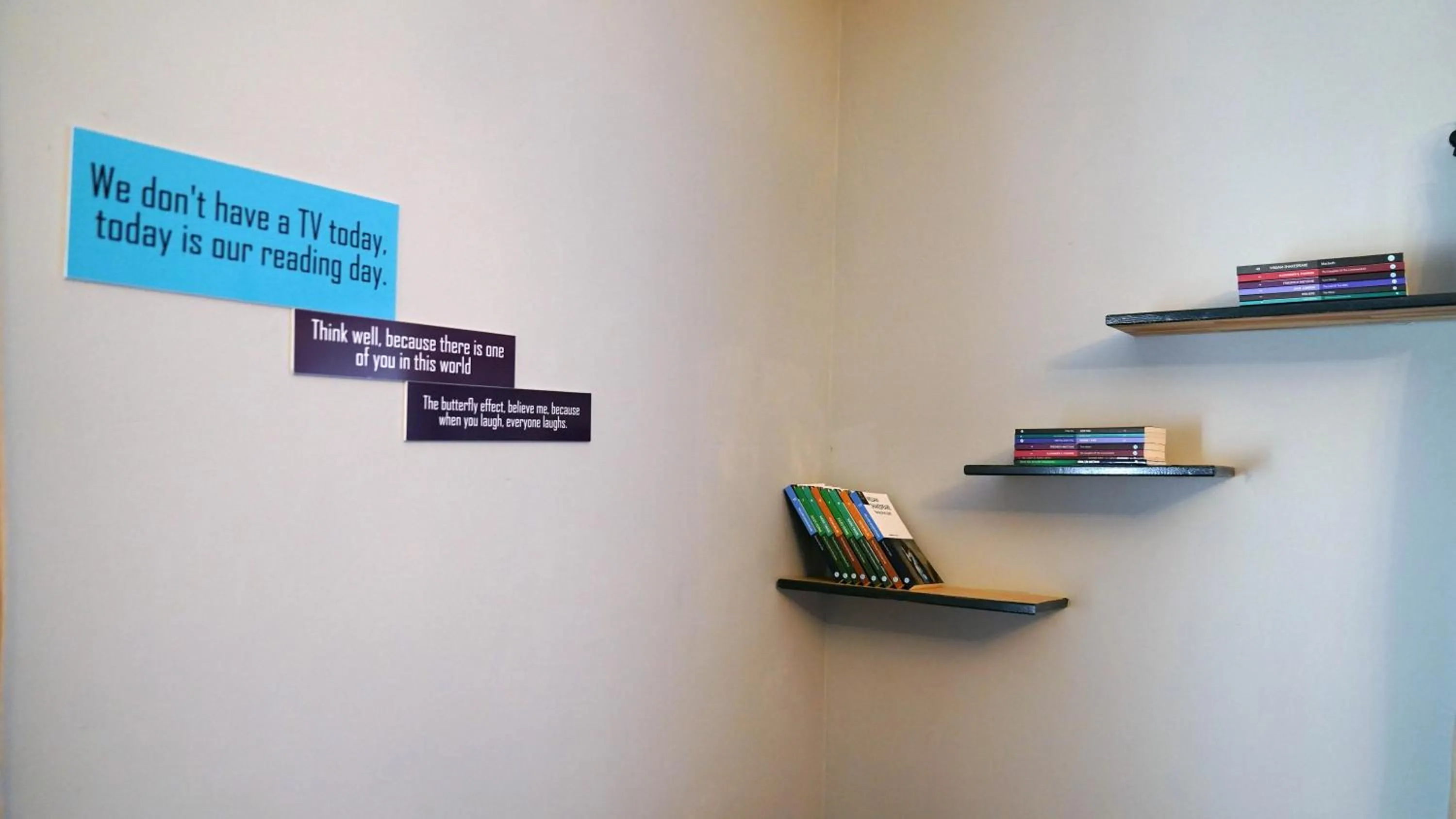 Library in Alpha Stone House