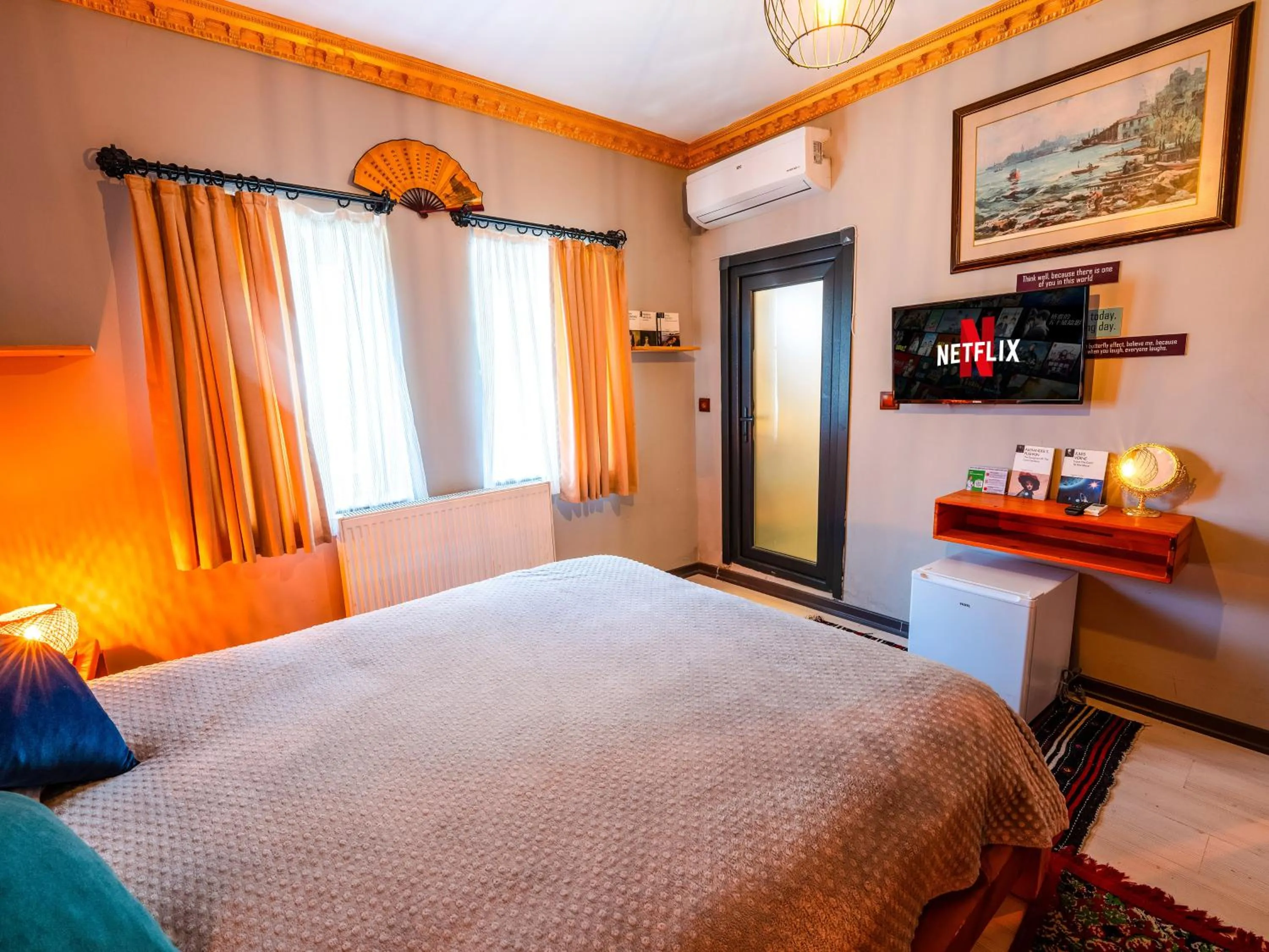 TV and multimedia, Bed in Alpha Stone House