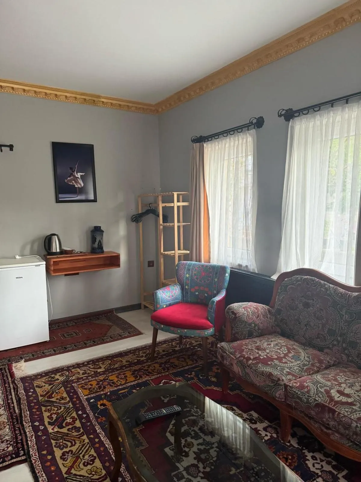 Coffee/tea facilities in Alpha Stone House