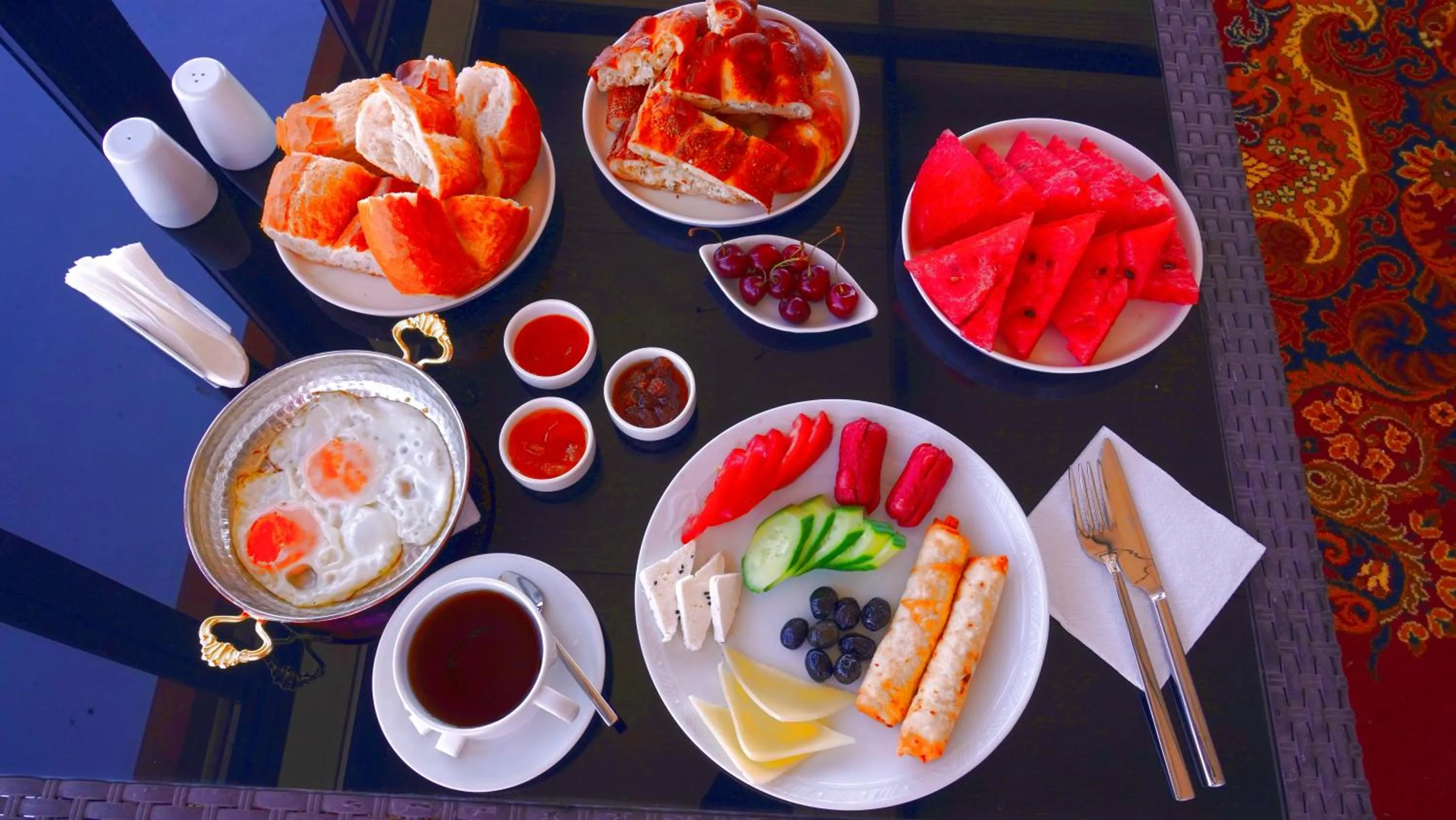 Breakfast in Alpha Stone House