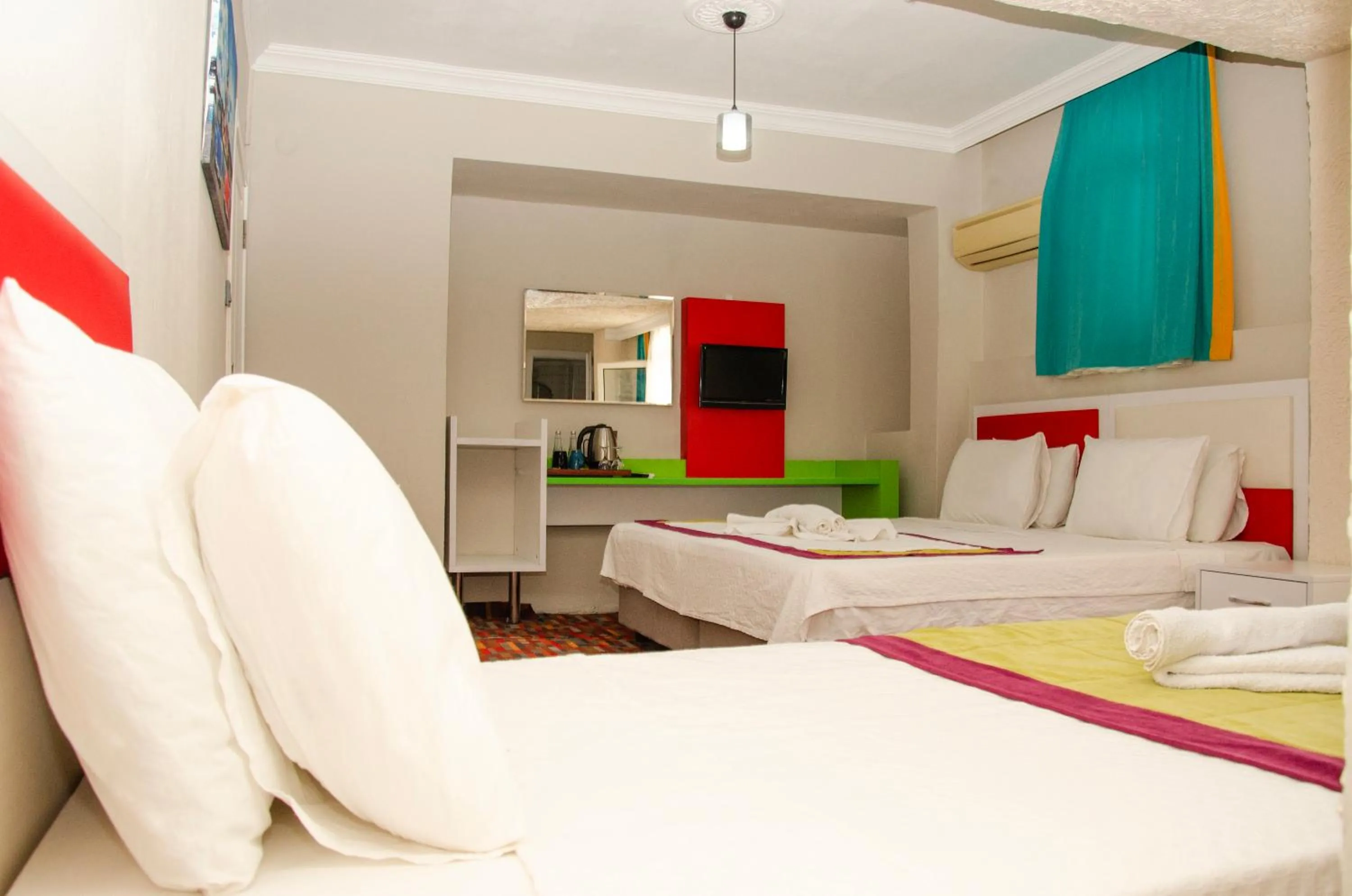 Photo of the whole room, Bed in Ephesus Hera