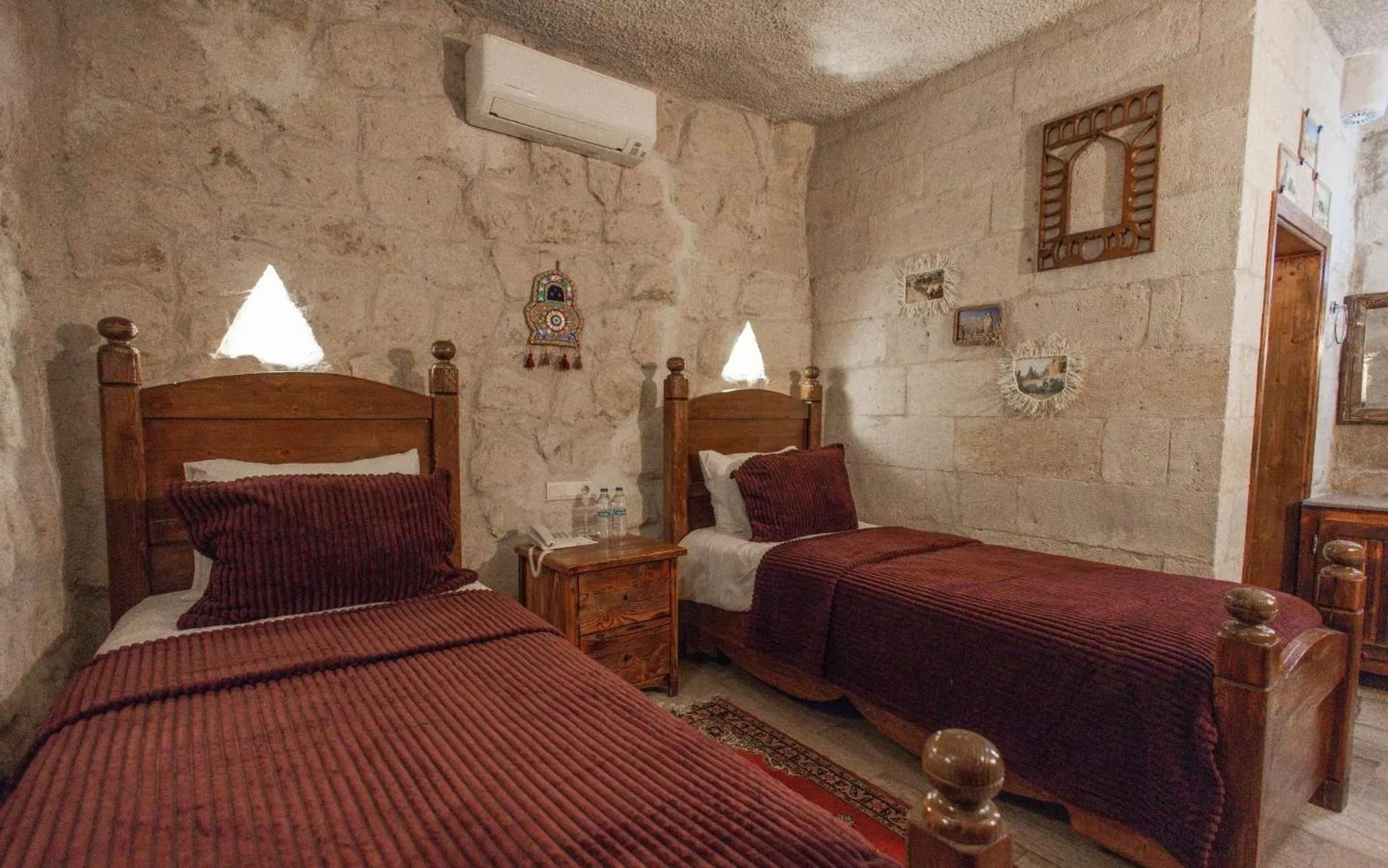 Bed in Maccan Cave Hotel
