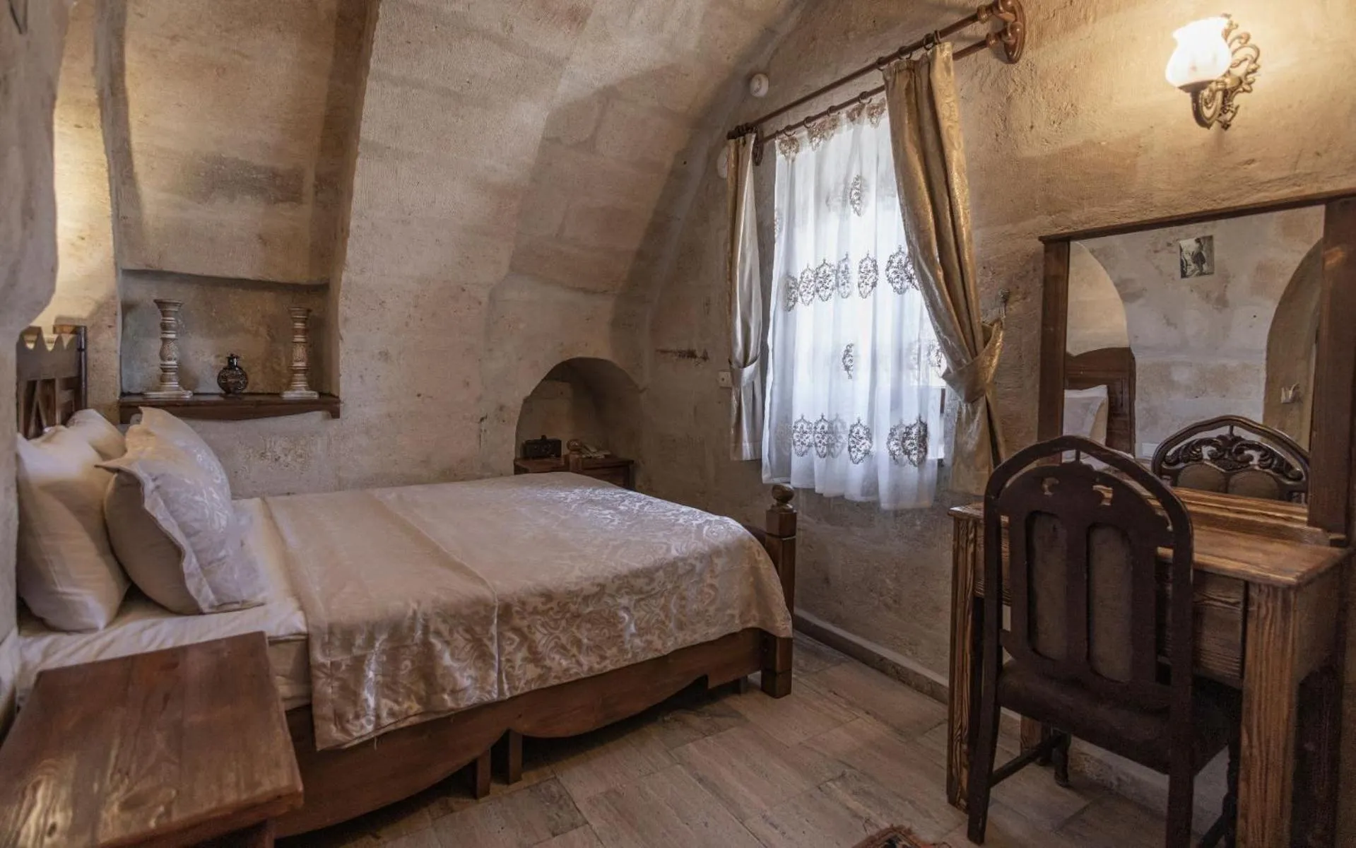 Bed in Maccan Cave Hotel